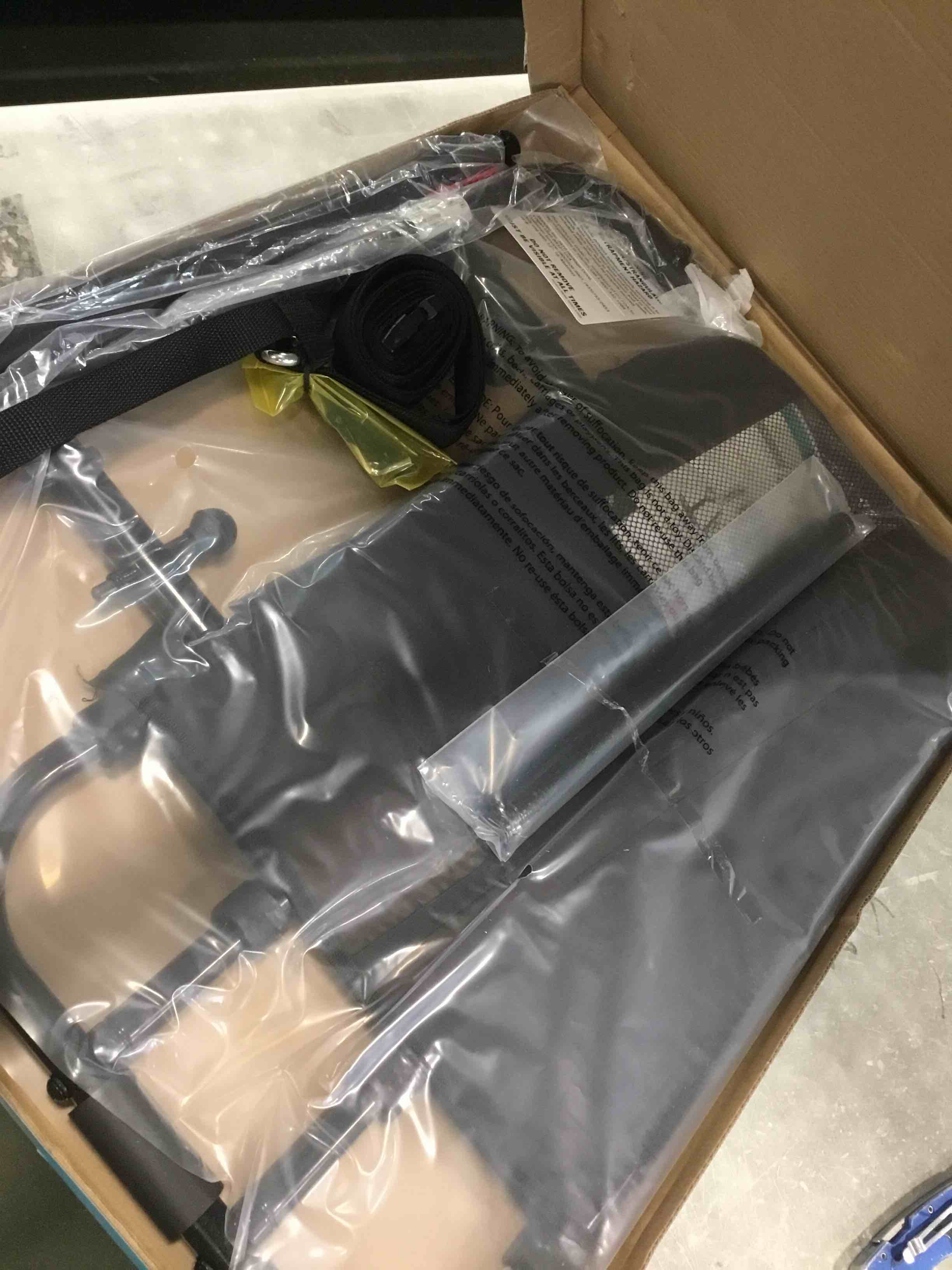https://s3.amazonaws.com/lotting-images-prod/bidfta/GRN5808815_1714576222836.jpeg