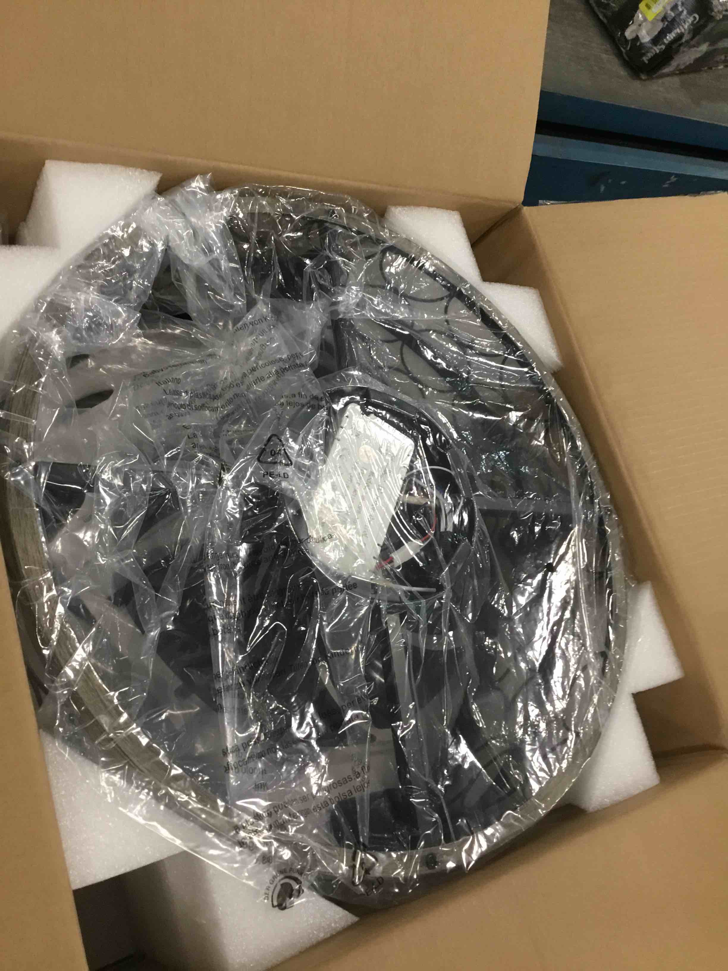https://s3.amazonaws.com/lotting-images-prod/bidfta/GRN5809373_1714758271875.jpeg
