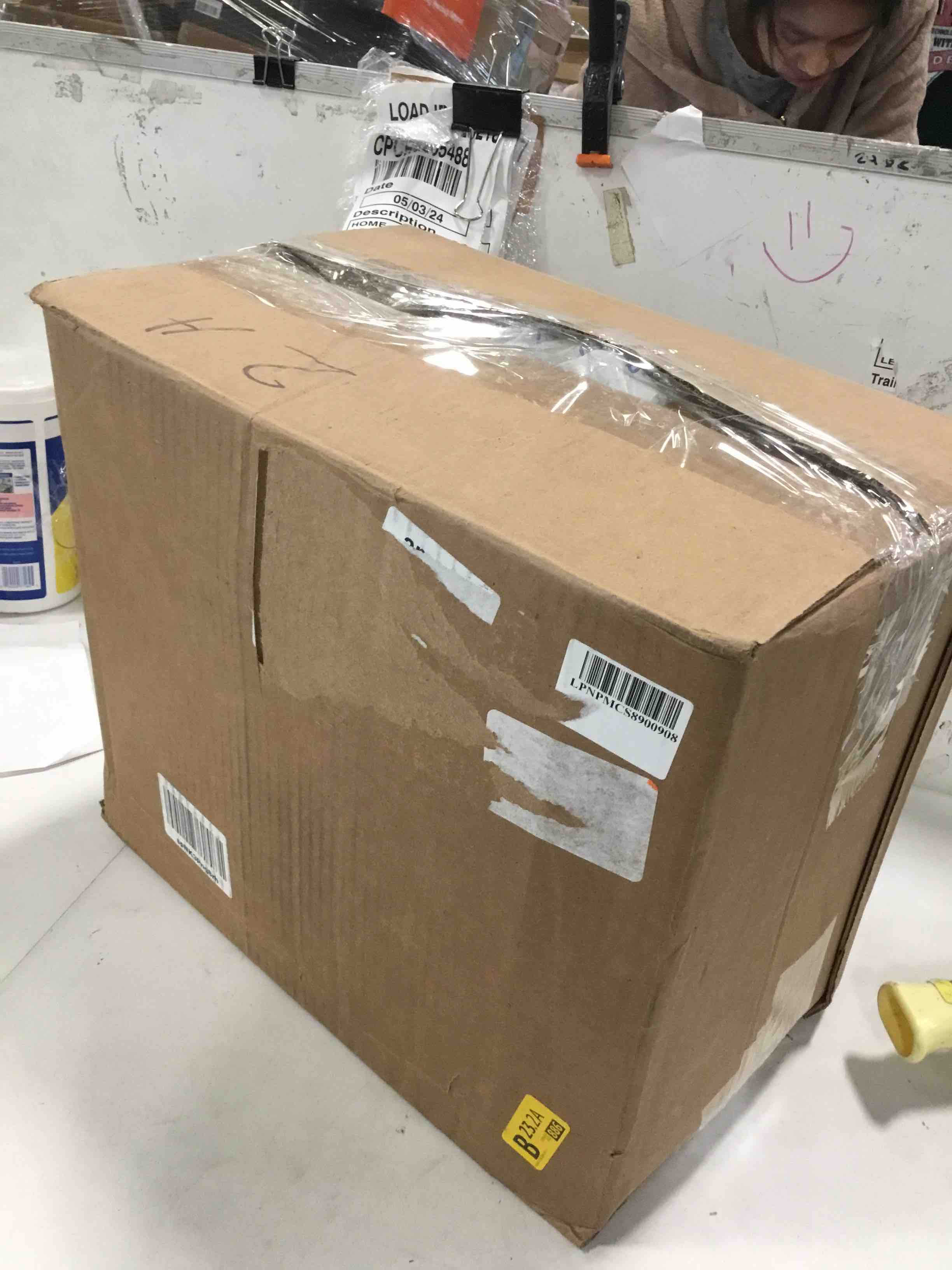 https://s3.amazonaws.com/lotting-images-prod/bidfta/GRN5809510_1715005364487.jpeg