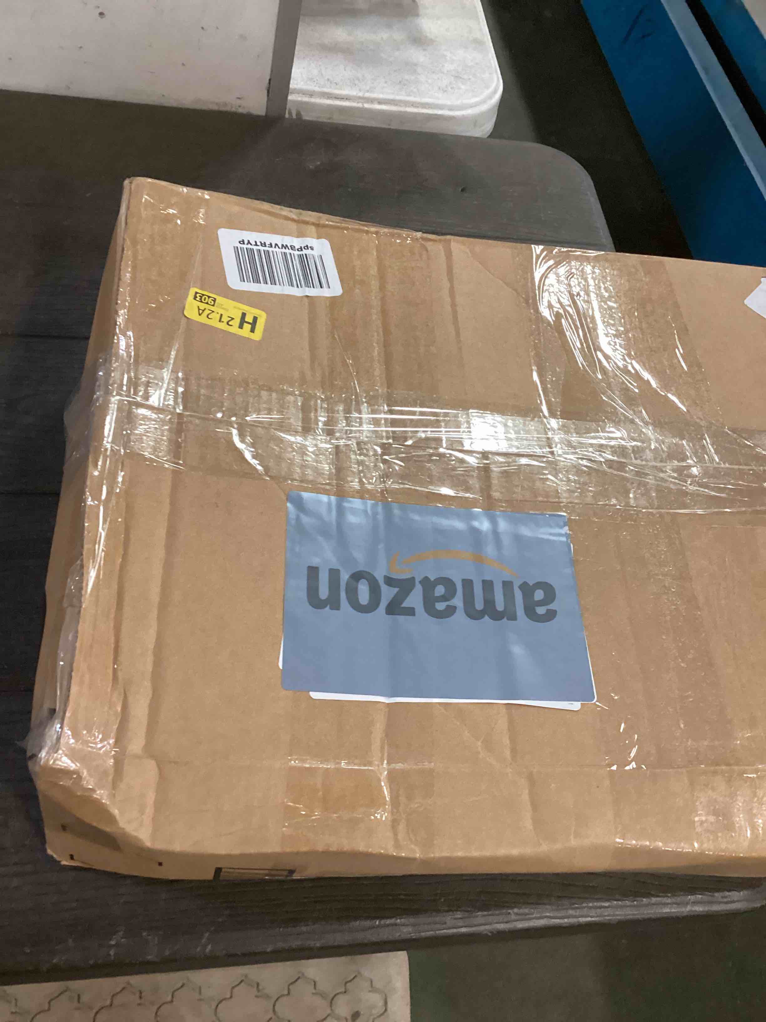 https://s3.amazonaws.com/lotting-images-prod/bidfta/GRN5811653_1715024181686.jpeg