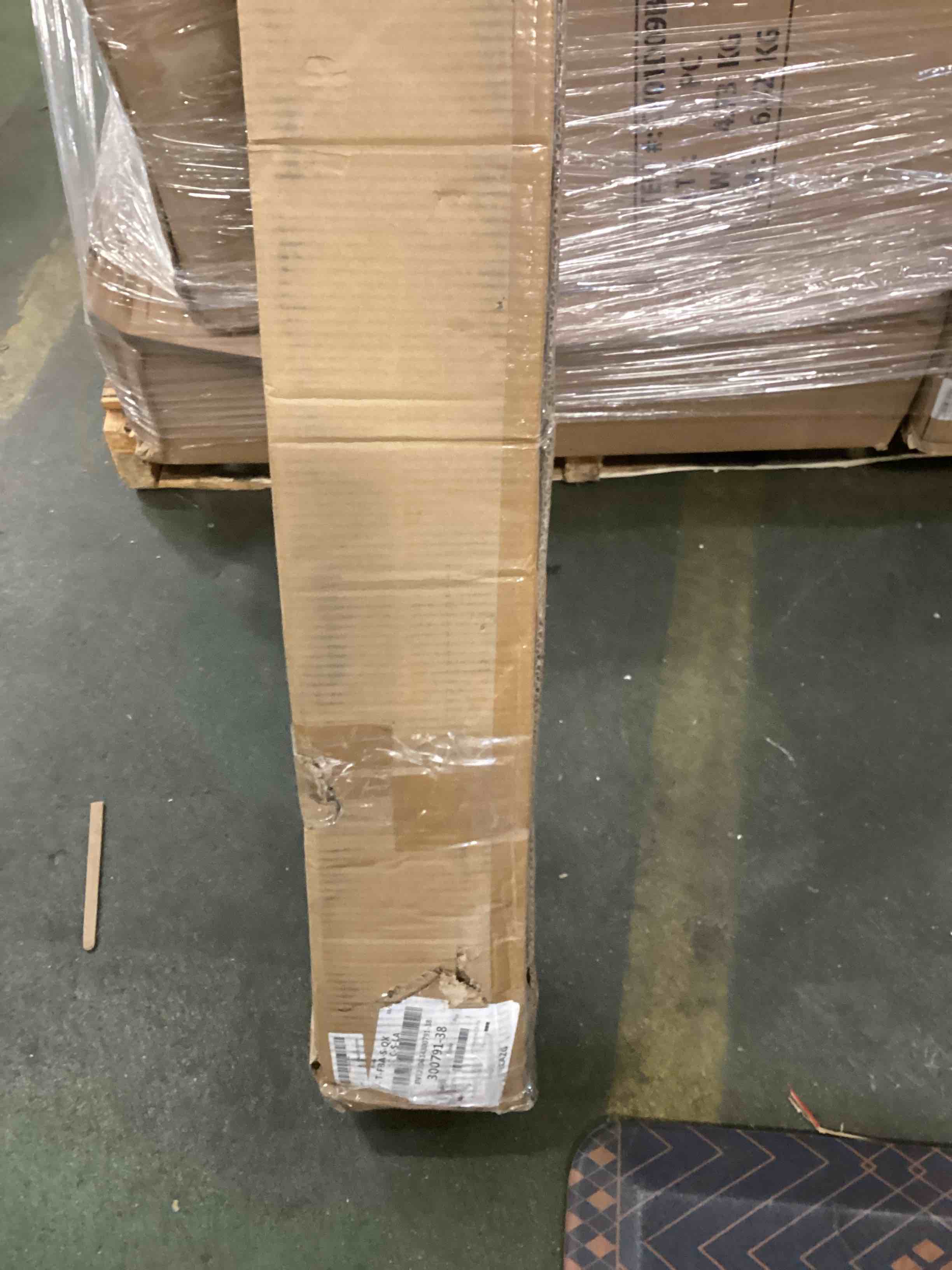 https://s3.amazonaws.com/lotting-images-prod/bidfta/GRN5812581_1715862529430.jpeg