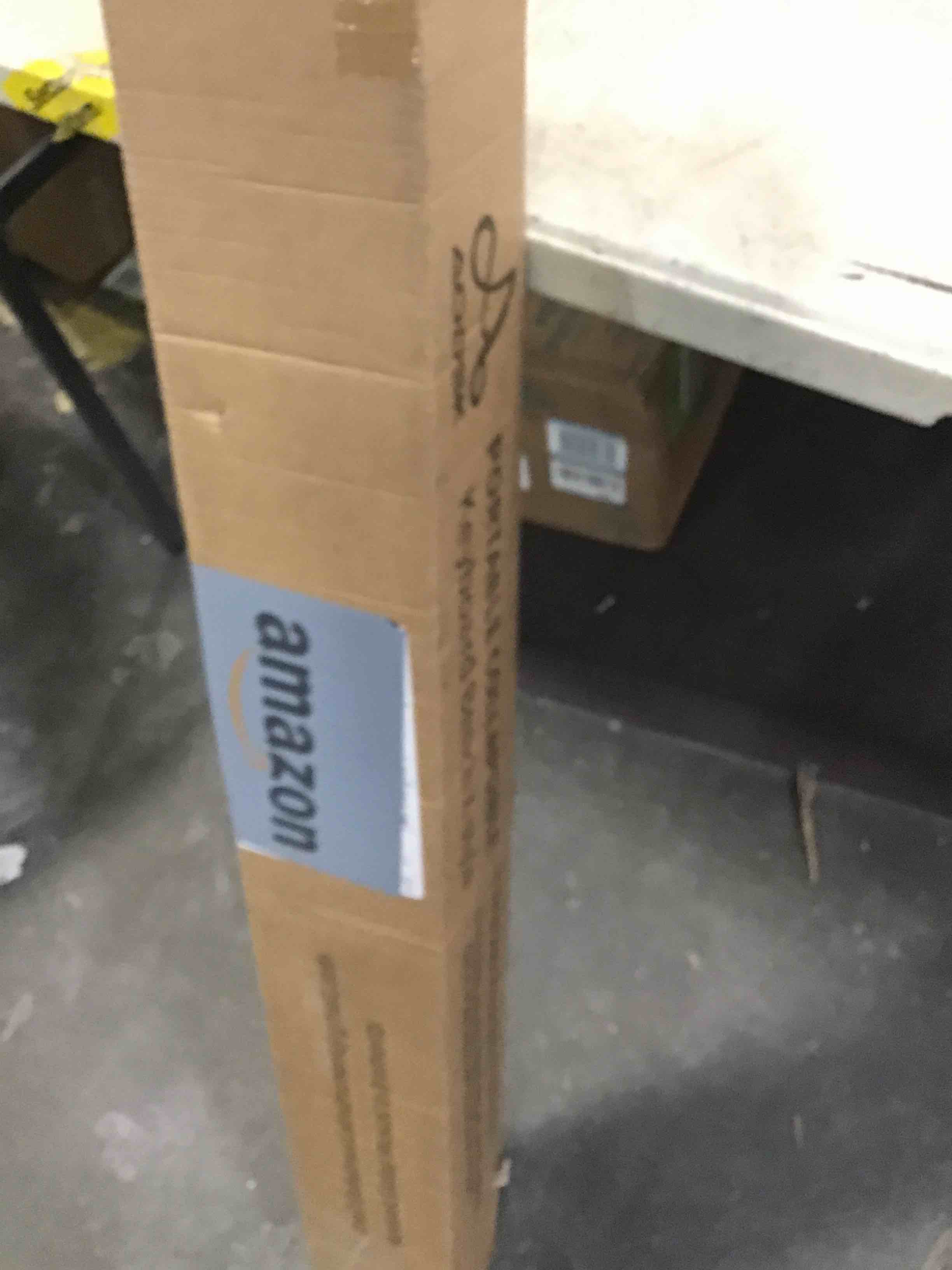 https://s3.amazonaws.com/lotting-images-prod/bidfta/GRN5814800_1714676106705.jpeg