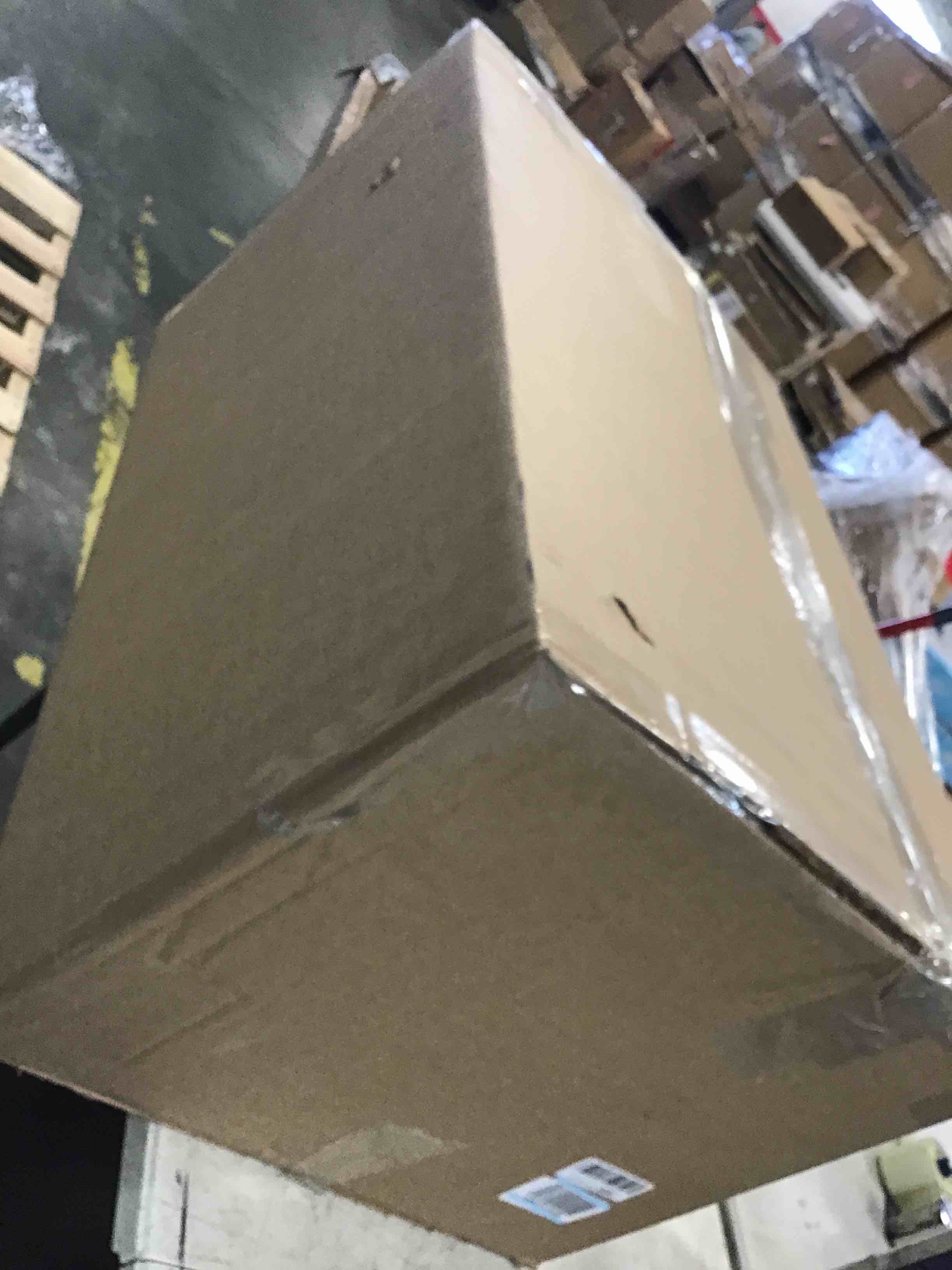 https://s3.amazonaws.com/lotting-images-prod/bidfta/GRN5814814_1714678182137.jpeg