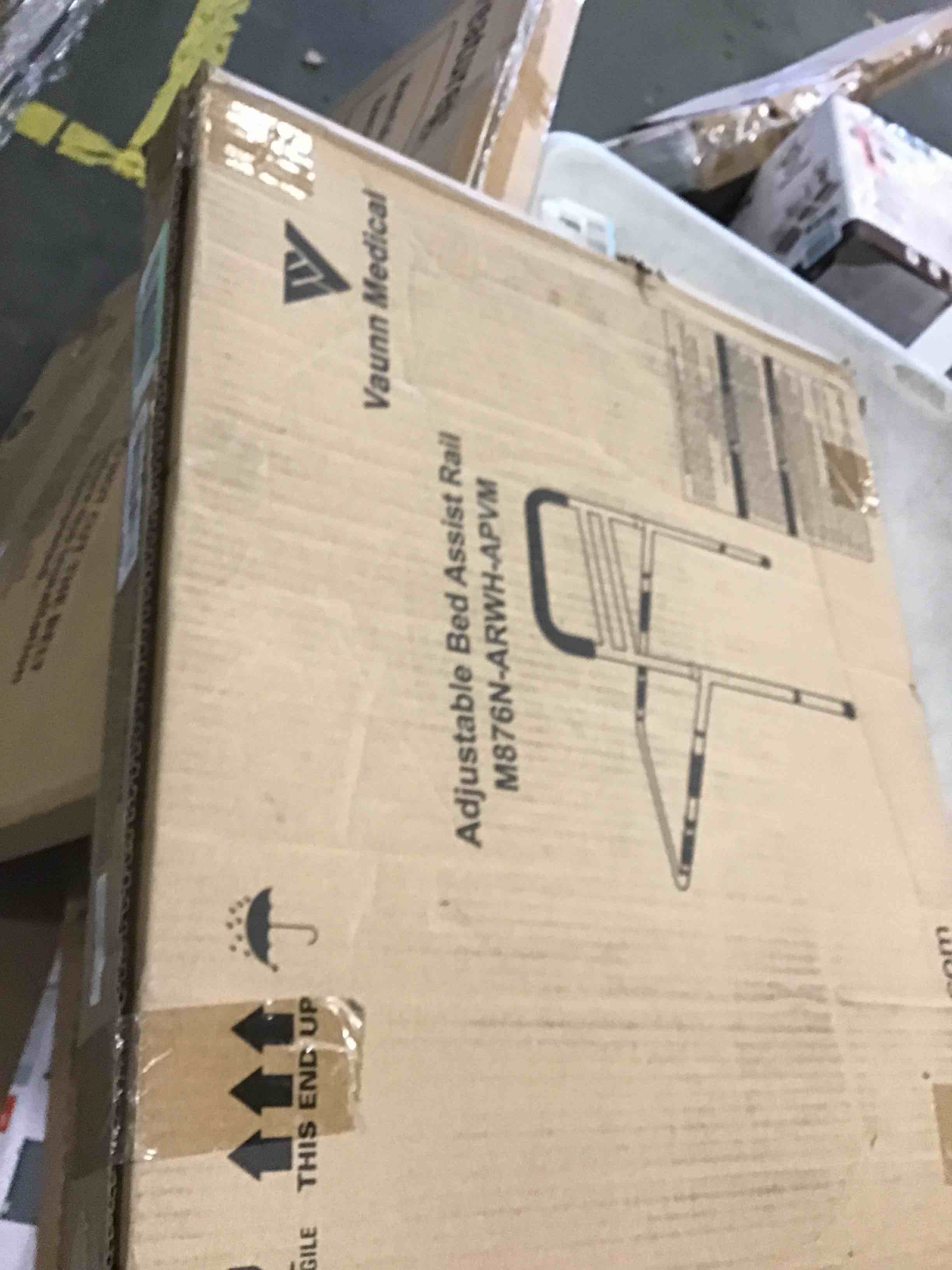 https://s3.amazonaws.com/lotting-images-prod/bidfta/GRN5817685_1705937393949.jpeg