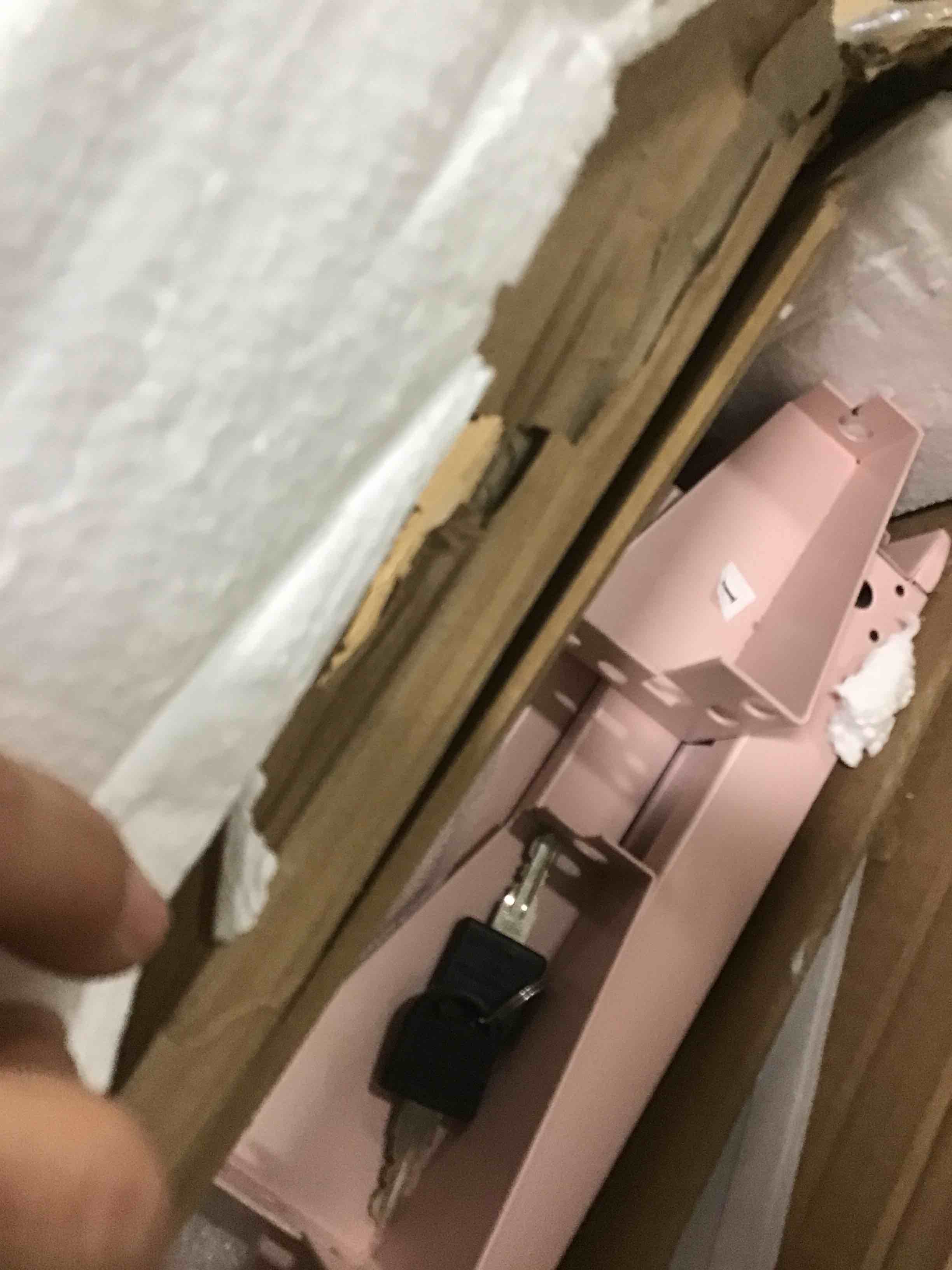 https://s3.amazonaws.com/lotting-images-prod/bidfta/GRN5818735_1706115278038.jpeg