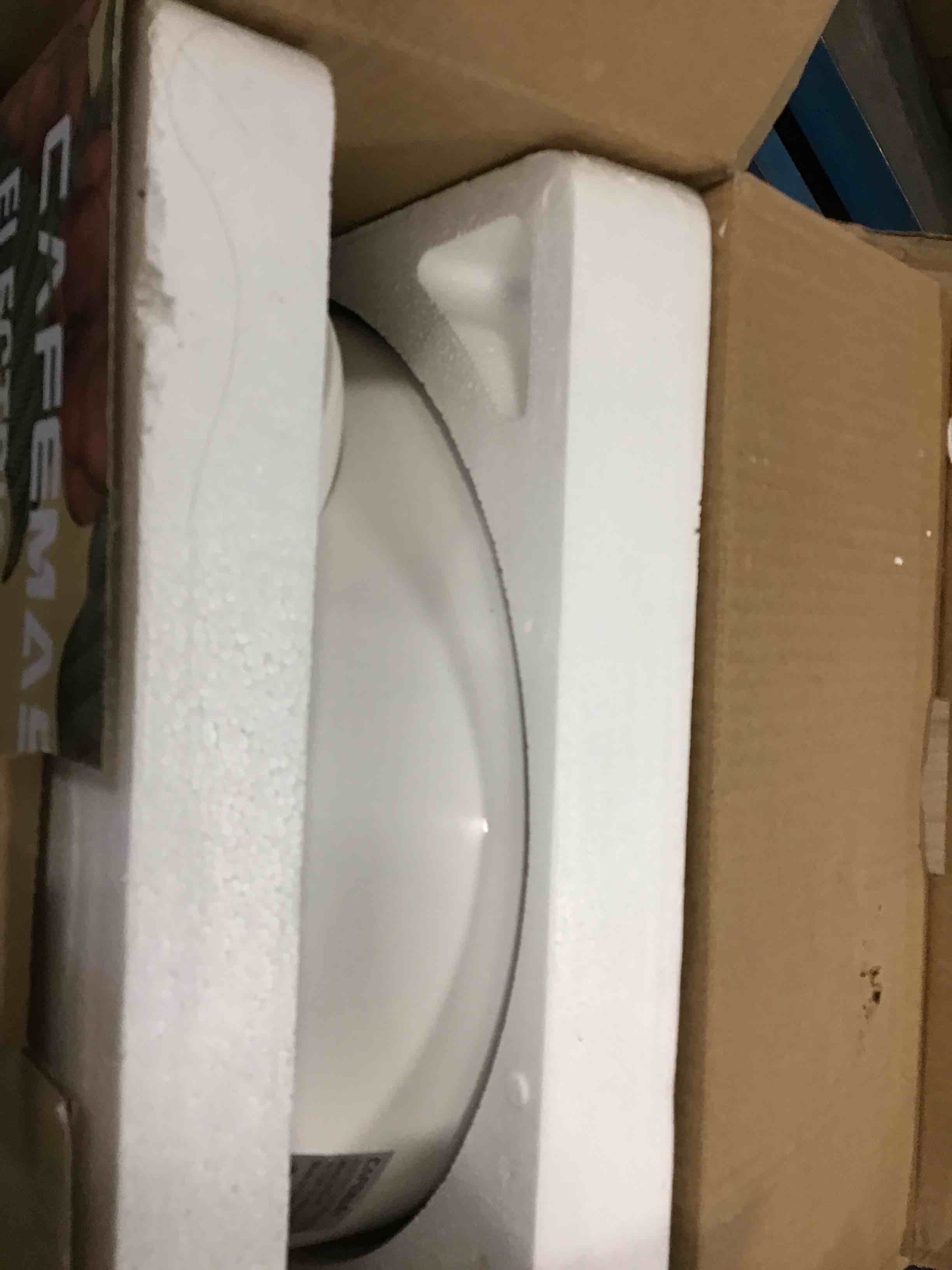https://s3.amazonaws.com/lotting-images-prod/bidfta/GRN5819761_1705768088245.jpeg