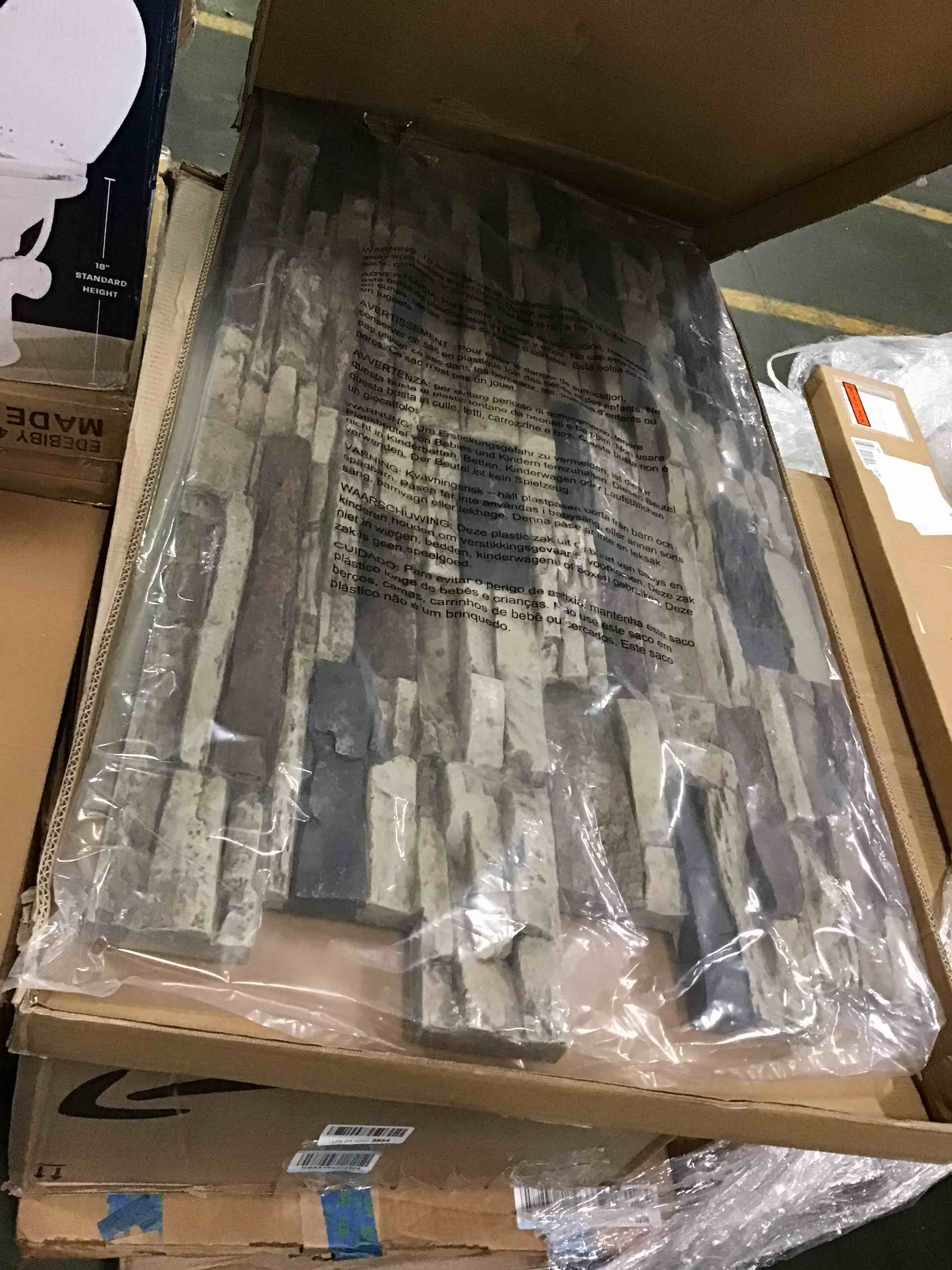 https://s3.amazonaws.com/lotting-images-prod/bidfta/GRN5820639_1706185808621.jpeg