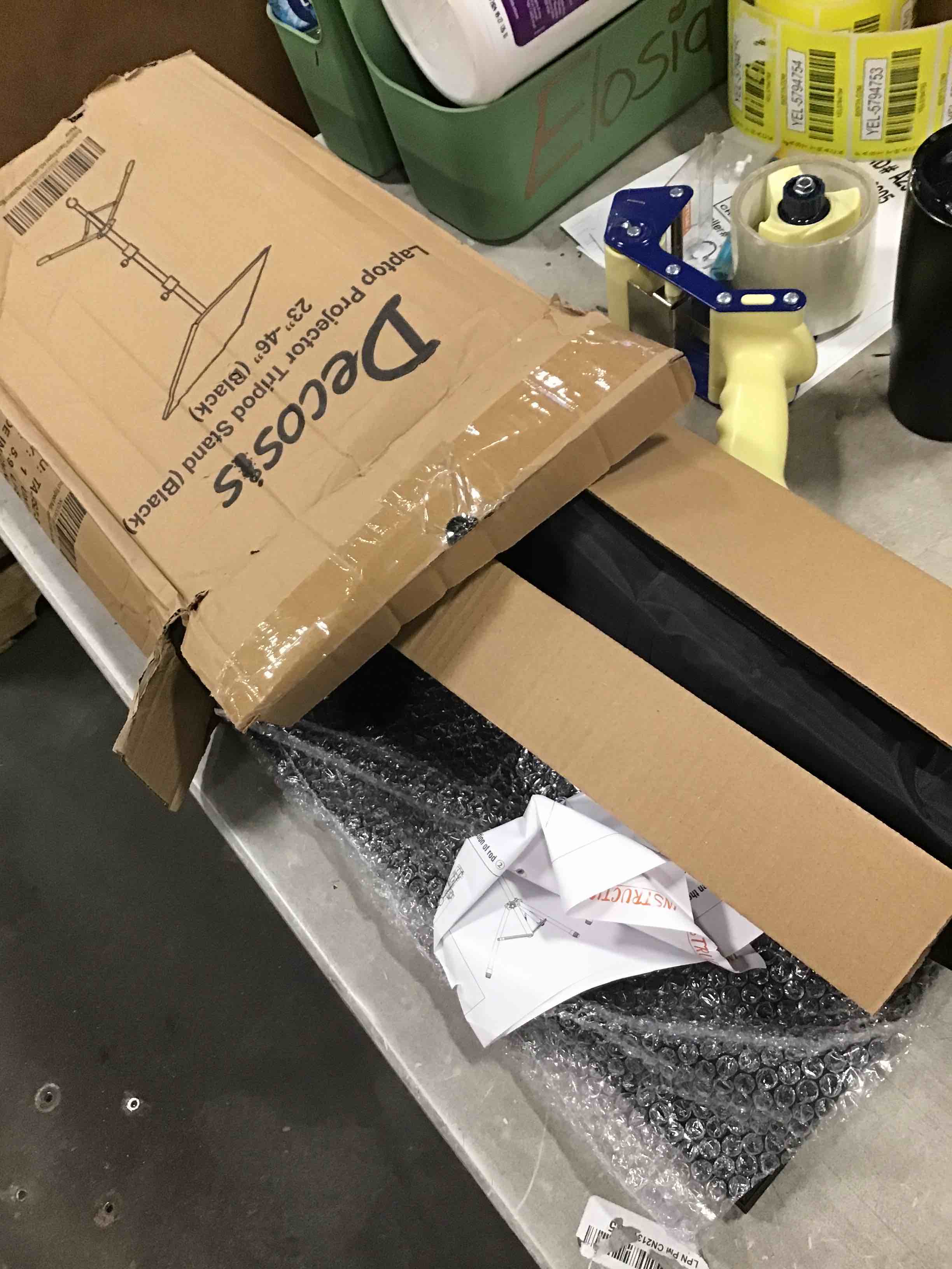 https://s3.amazonaws.com/lotting-images-prod/bidfta/GRN5822060_1706621711578.jpeg