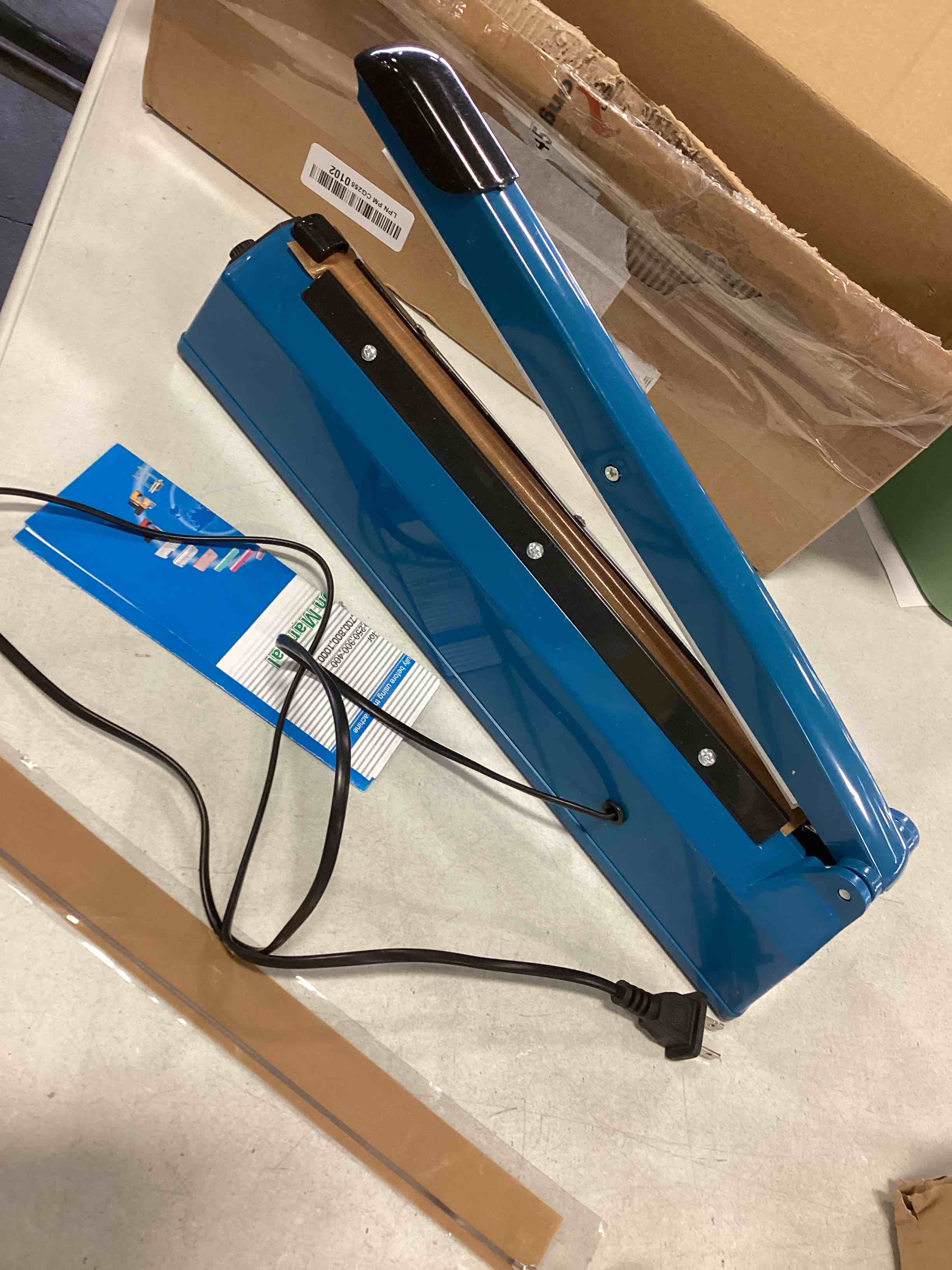 https://s3.amazonaws.com/lotting-images-prod/bidfta/GRN5822333_1706812188789.jpeg