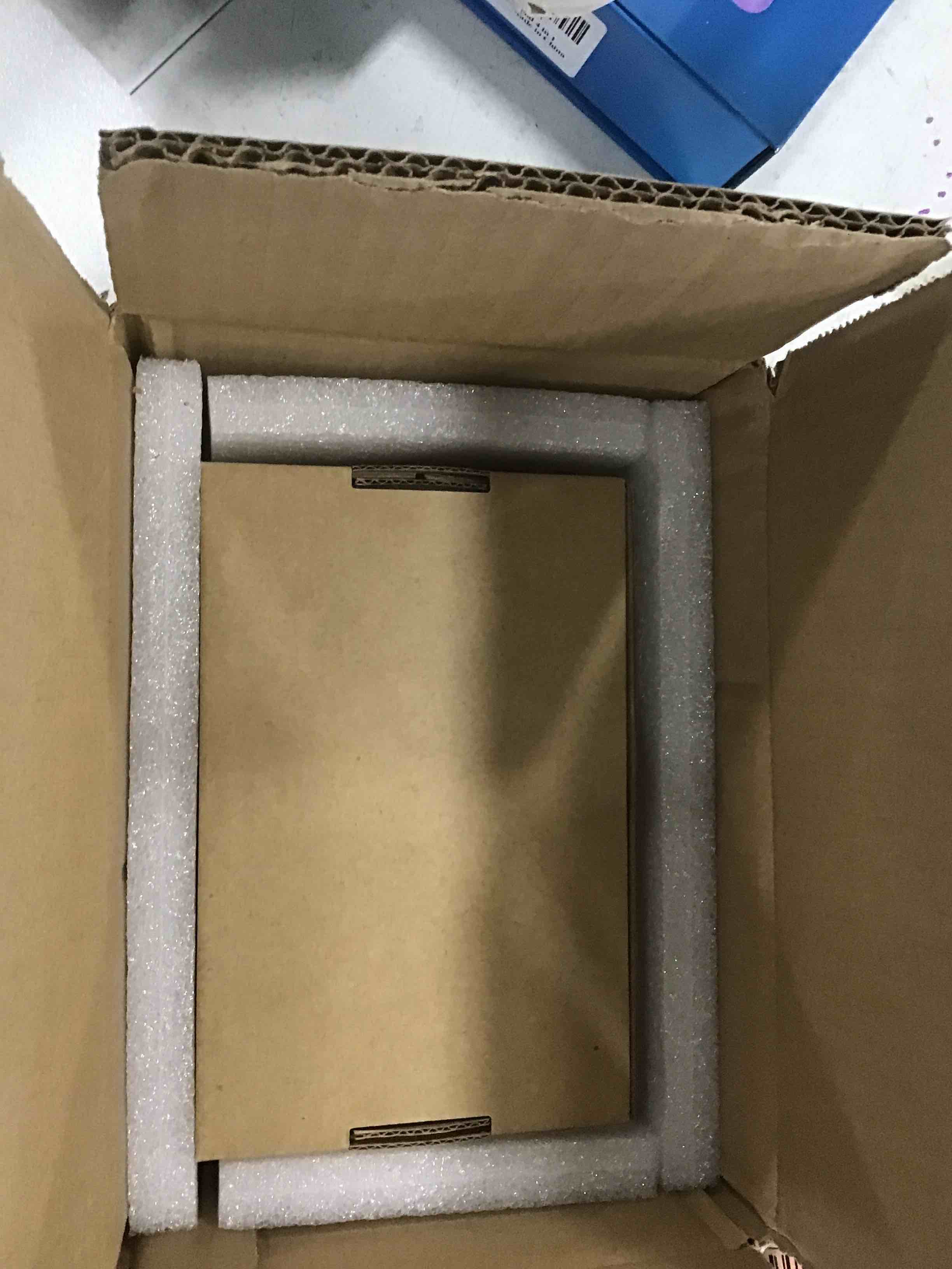 https://s3.amazonaws.com/lotting-images-prod/bidfta/GRN5824074_1706535597966.jpeg
