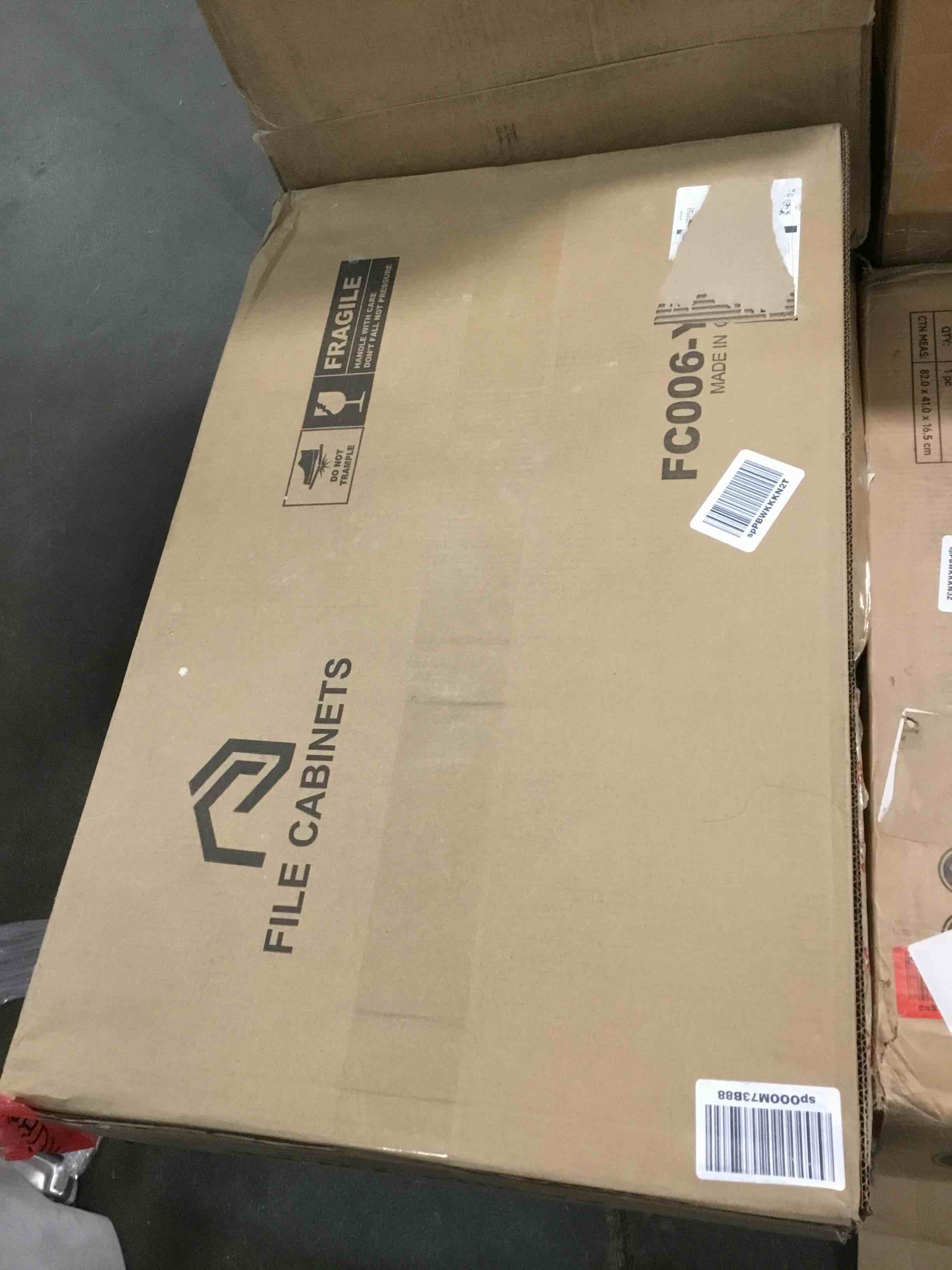 https://s3.amazonaws.com/lotting-images-prod/bidfta/GRN5825348_1706625205629.jpeg