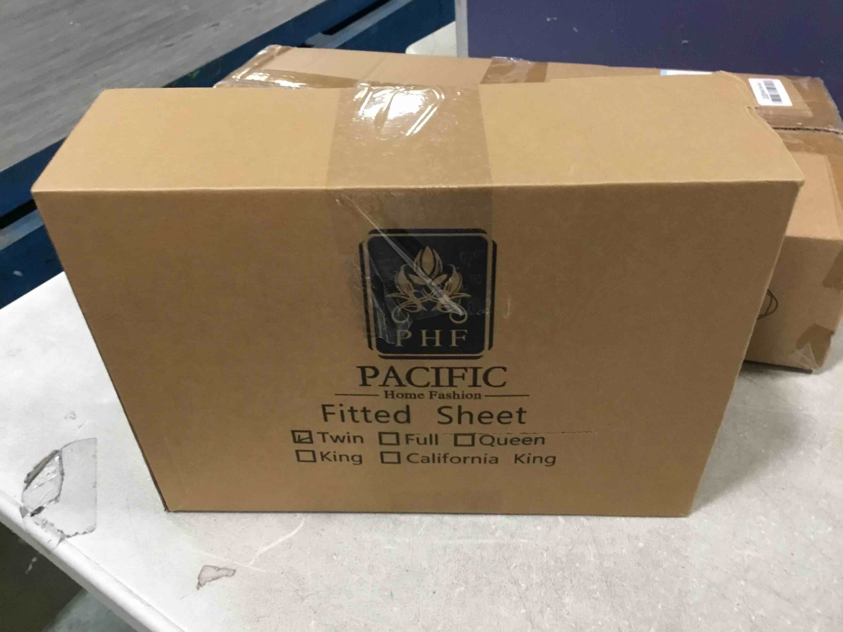 https://s3.amazonaws.com/lotting-images-prod/bidfta/GRN5825981_1706794023440.jpeg