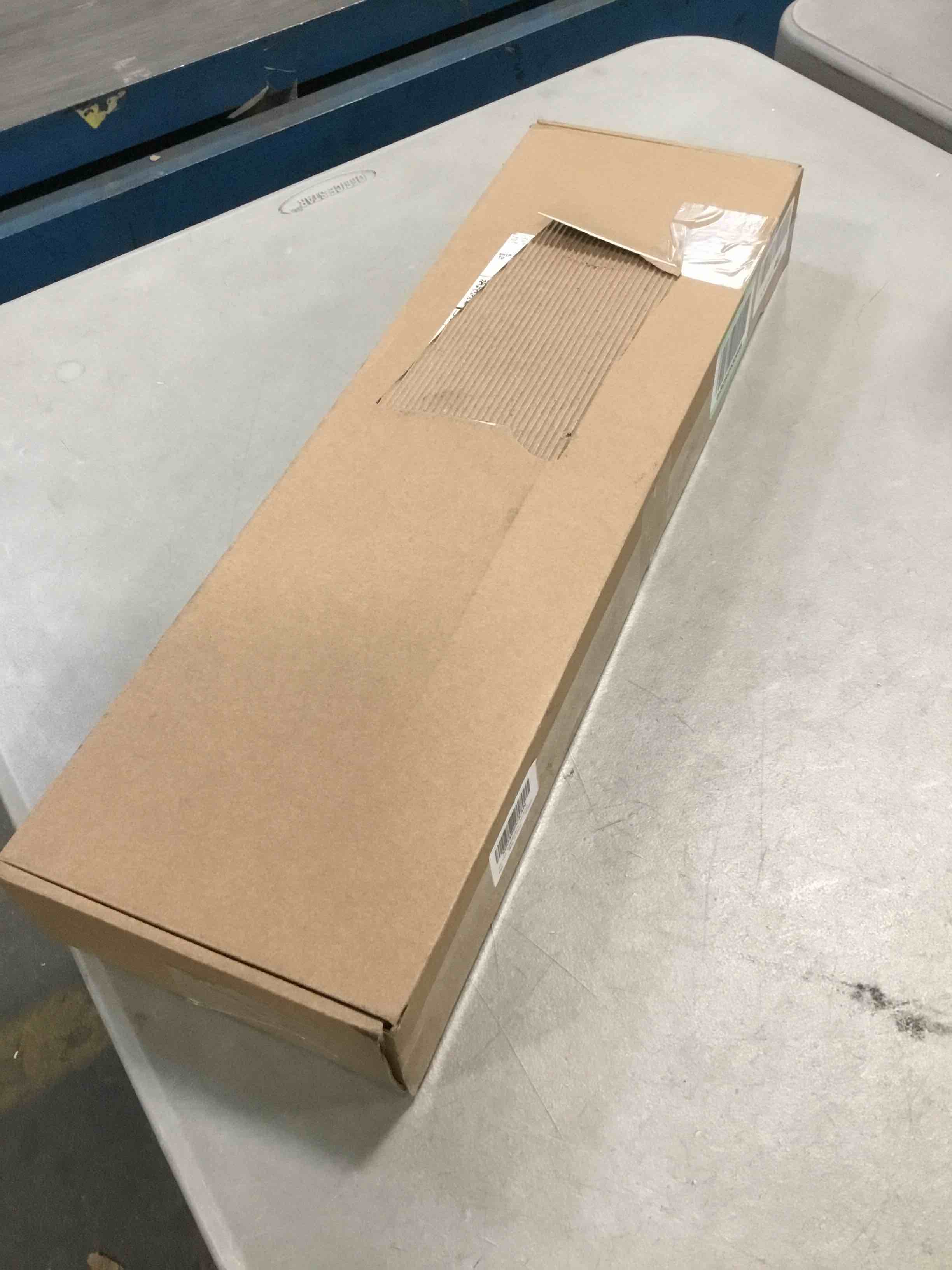 https://s3.amazonaws.com/lotting-images-prod/bidfta/GRN5826423_1707052771737.jpeg