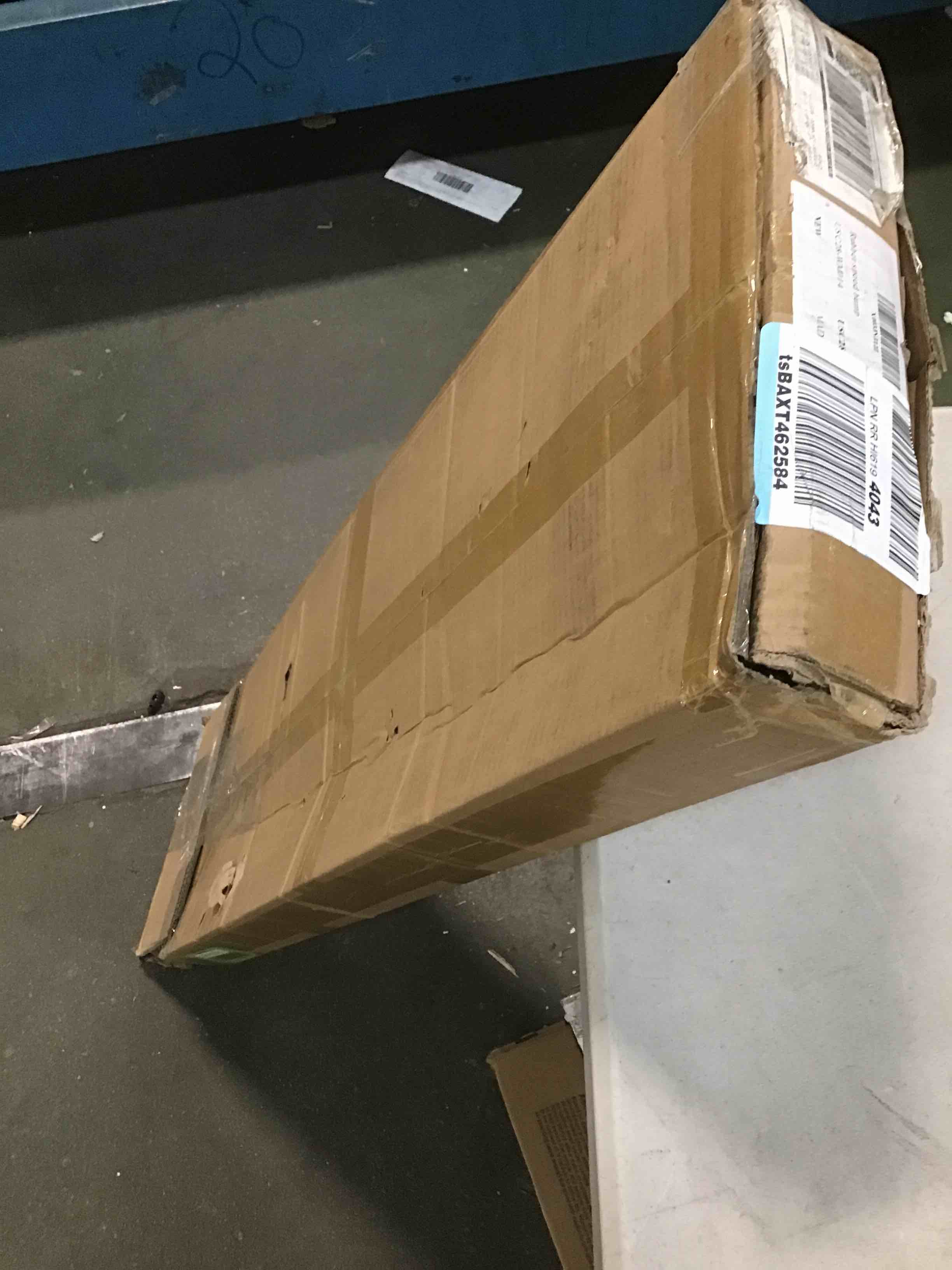 https://s3.amazonaws.com/lotting-images-prod/bidfta/GRN5826781_1706104164580.jpeg