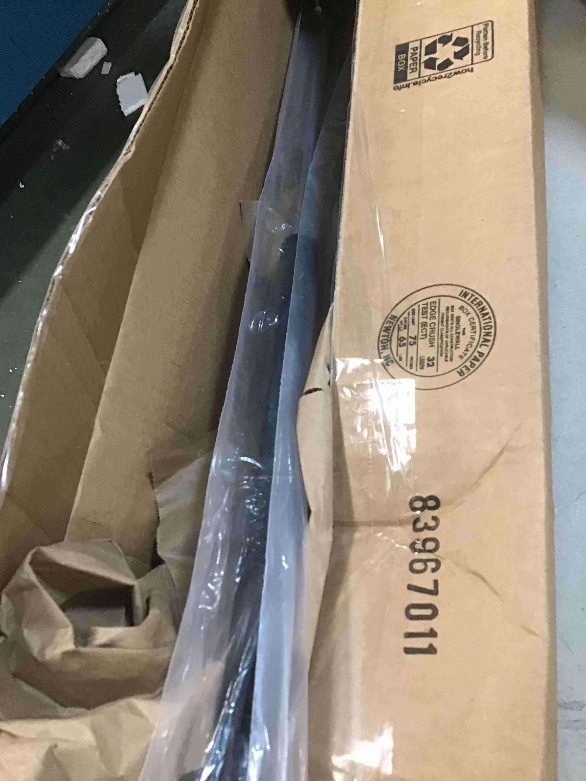 https://s3.amazonaws.com/lotting-images-prod/bidfta/GRN5826861_1706115513817.jpeg