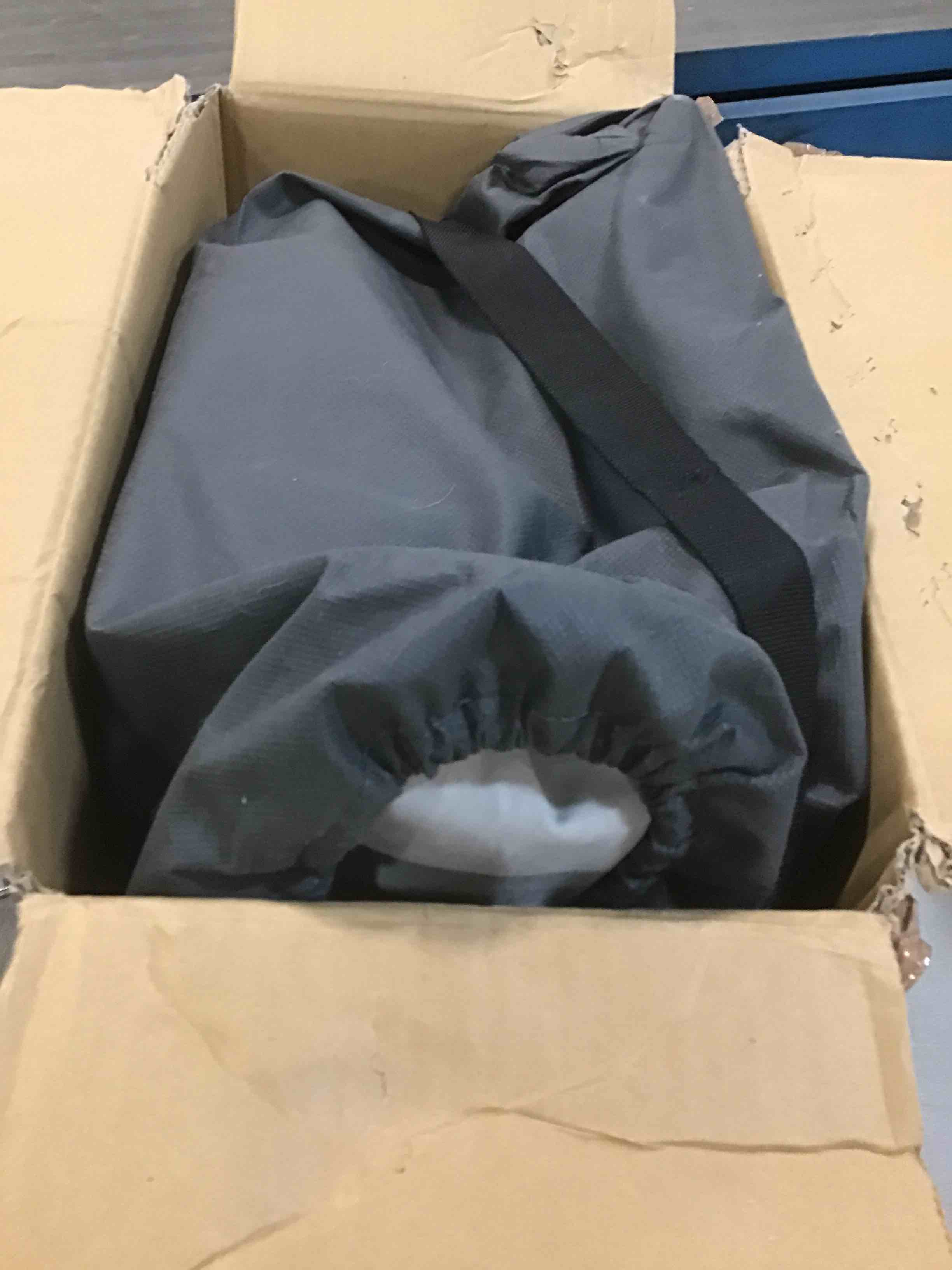 https://s3.amazonaws.com/lotting-images-prod/bidfta/GRN5826868_1706116207363.jpeg