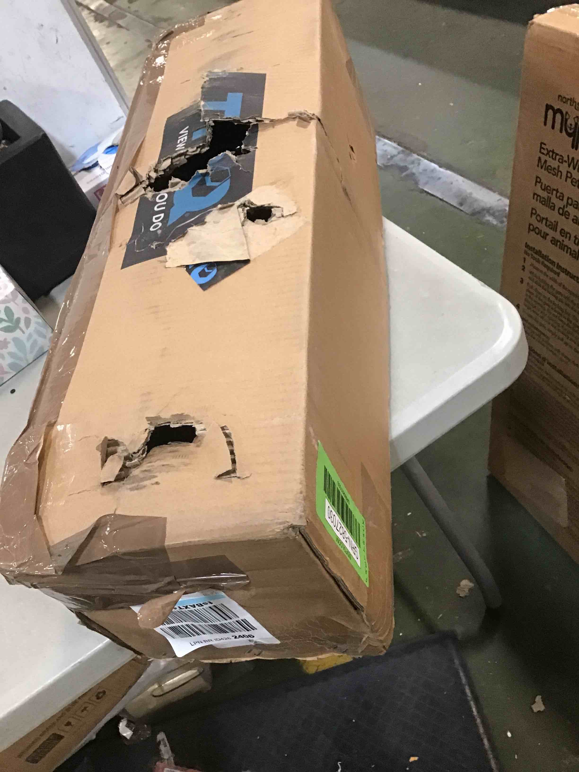 https://s3.amazonaws.com/lotting-images-prod/bidfta/GRN5827030_1706193415885.jpeg