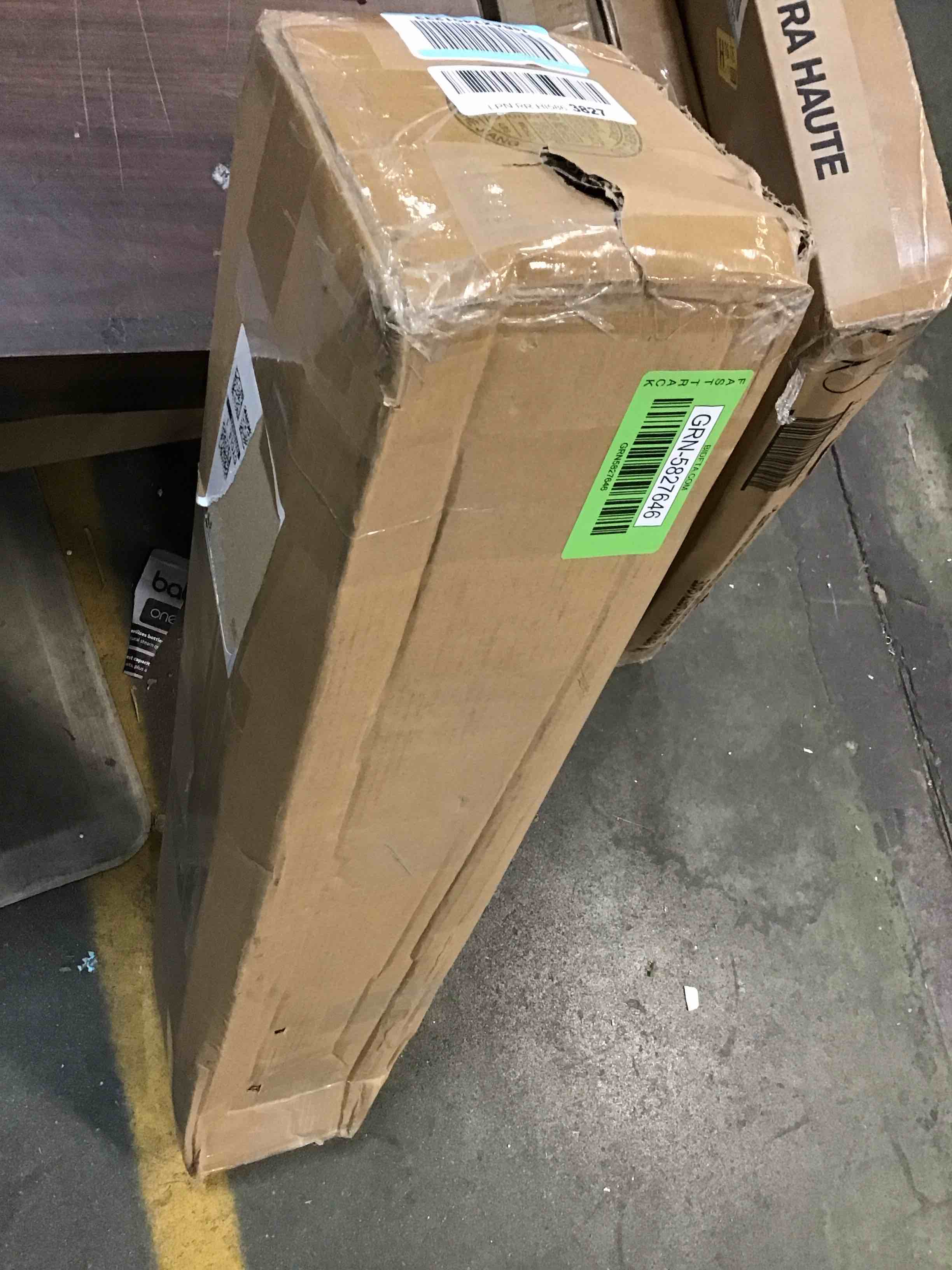 https://s3.amazonaws.com/lotting-images-prod/bidfta/GRN5827646_1706643628643.jpeg