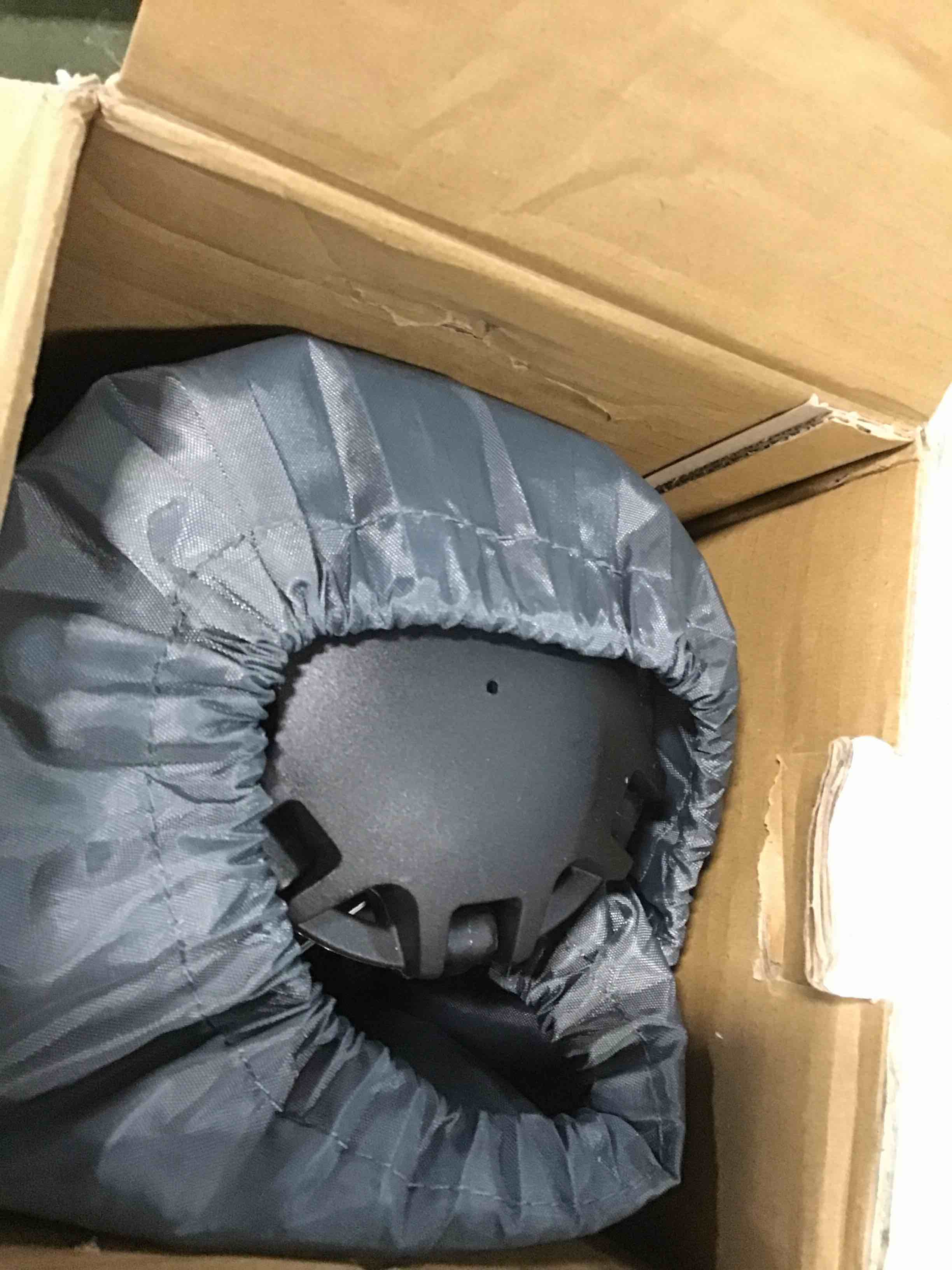 https://s3.amazonaws.com/lotting-images-prod/bidfta/GRN5827985_1704559013009.jpeg