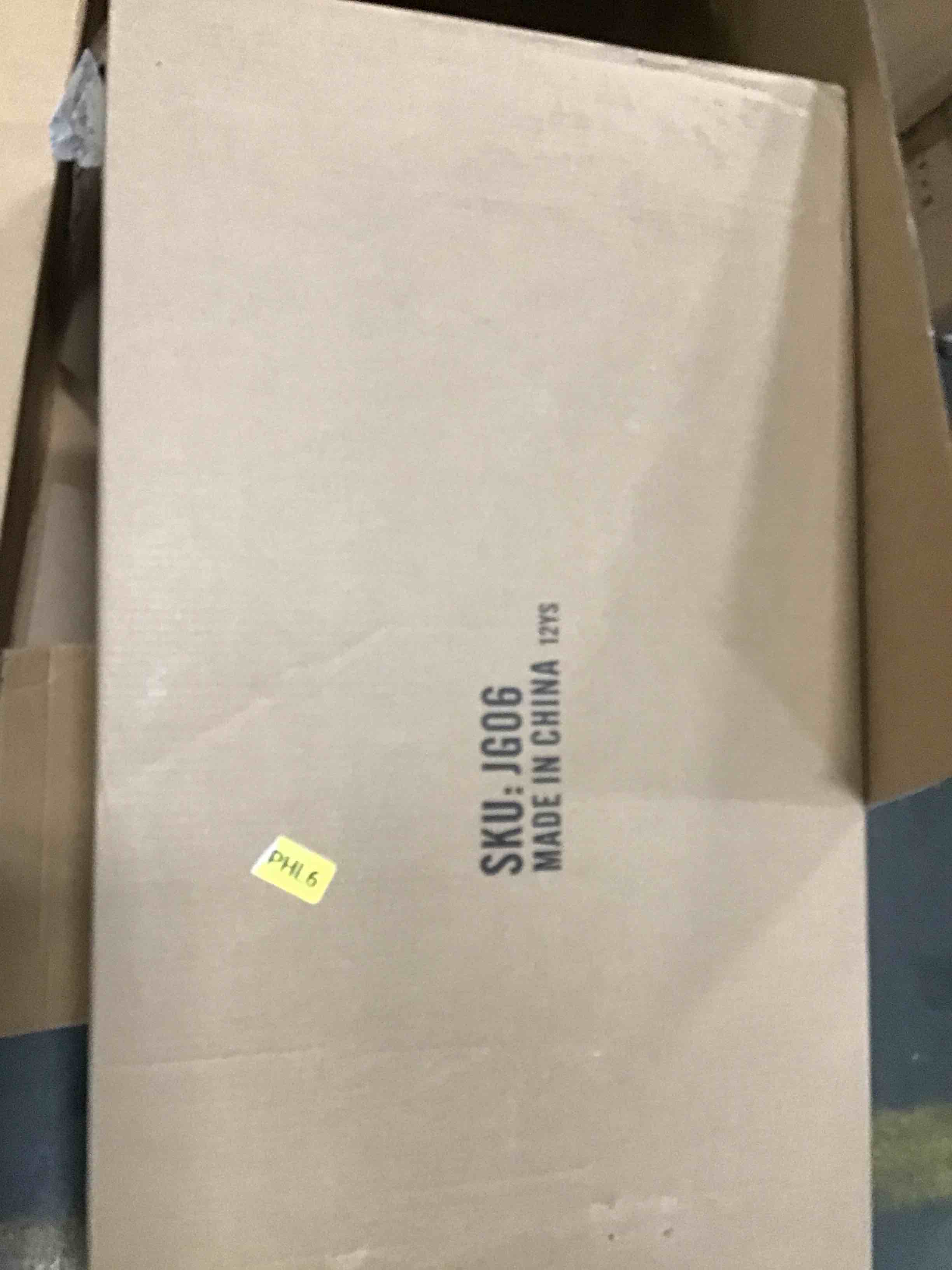 https://s3.amazonaws.com/lotting-images-prod/bidfta/GRN5828059_1704716565299.jpeg
