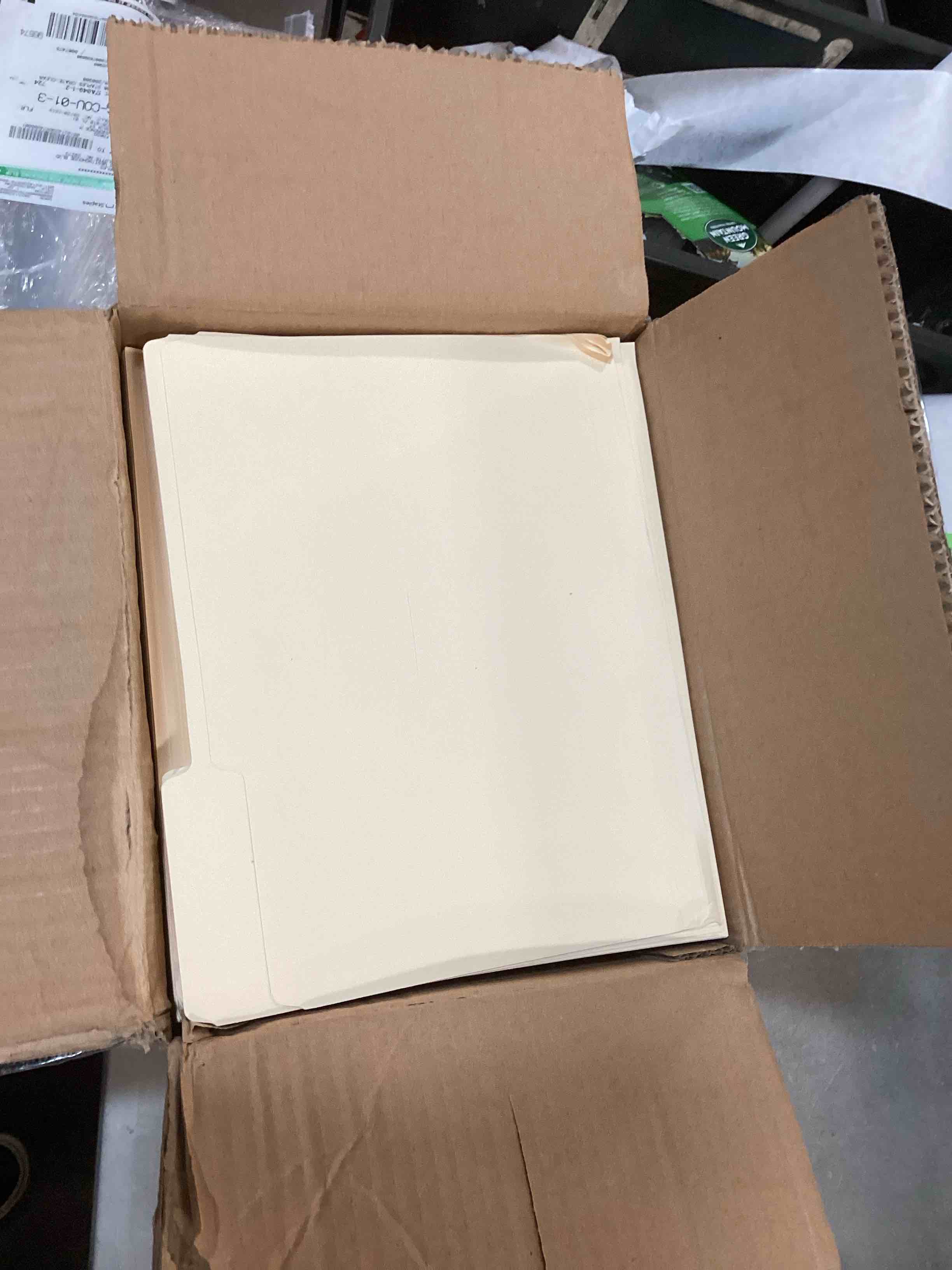 https://s3.amazonaws.com/lotting-images-prod/bidfta/GRN5829530_1704813630596.jpeg