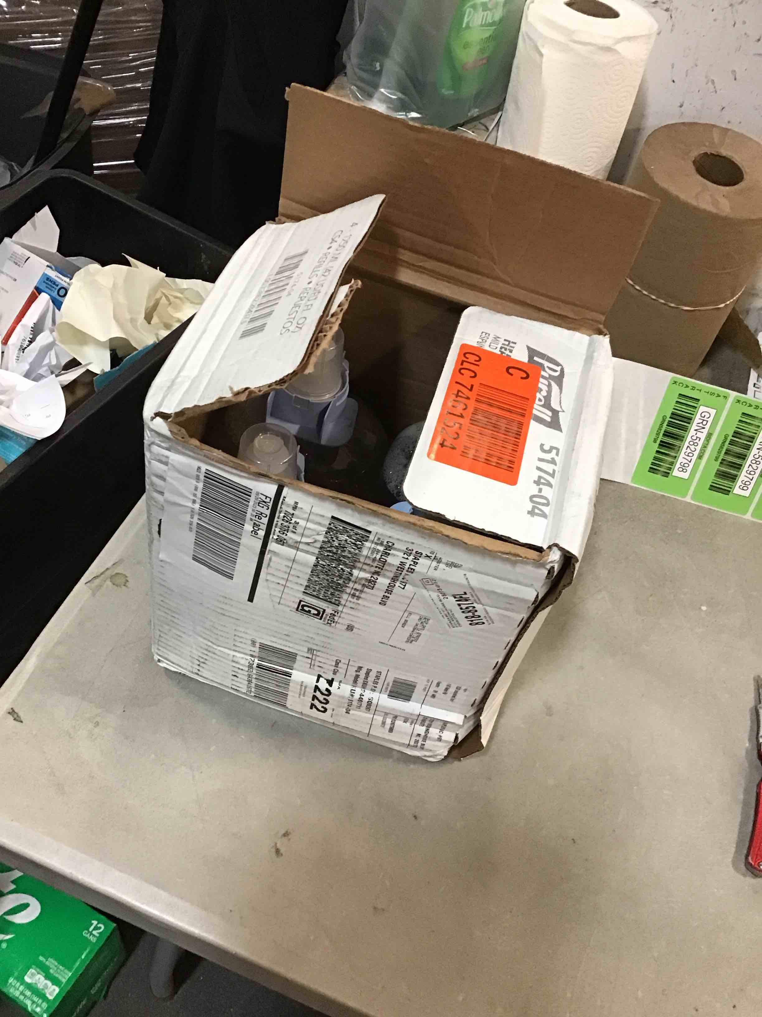 https://s3.amazonaws.com/lotting-images-prod/bidfta/GRN5829796_1704895426515.jpeg