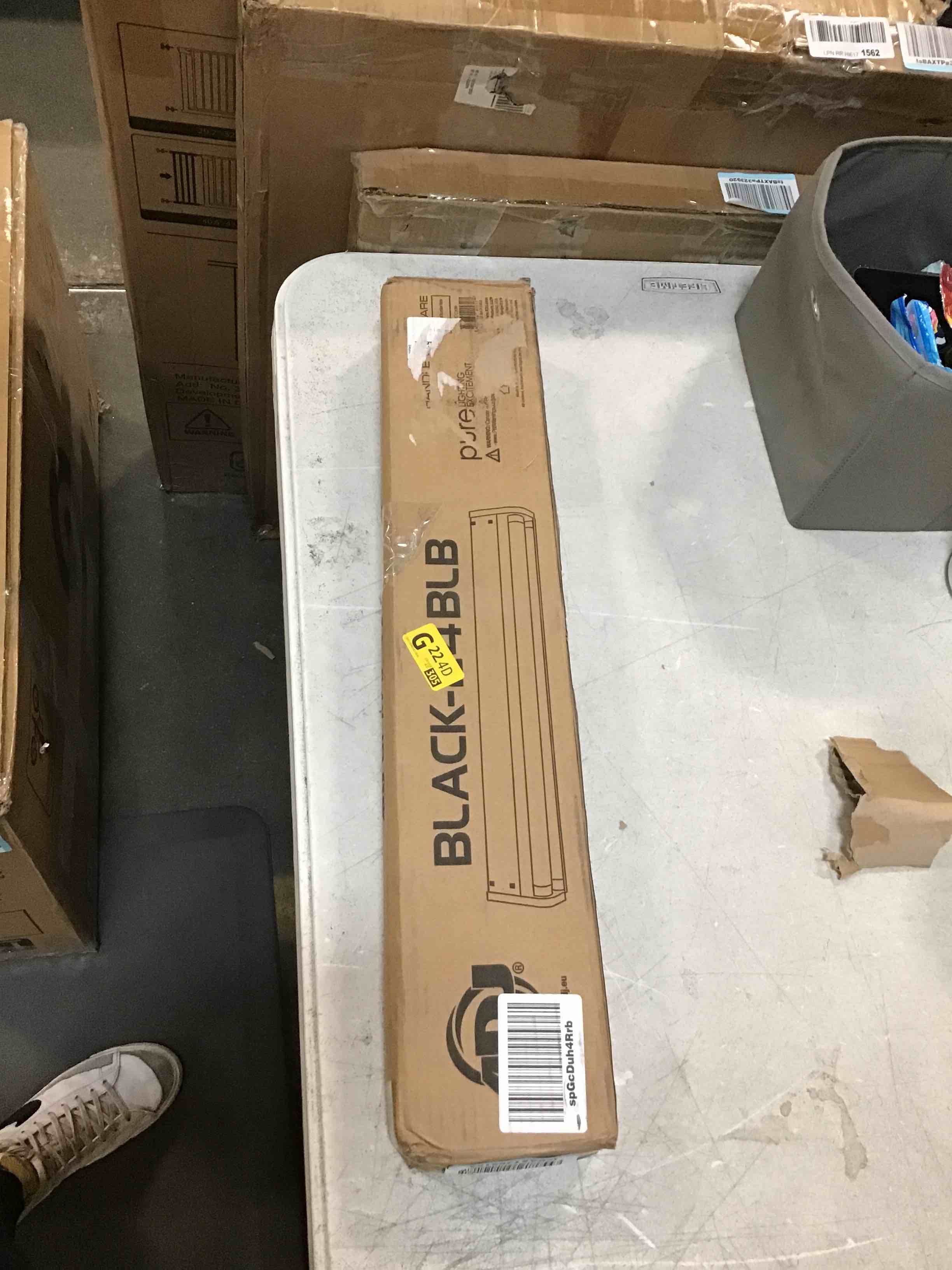 https://s3.amazonaws.com/lotting-images-prod/bidfta/GRN5830198_1705064541178.jpeg