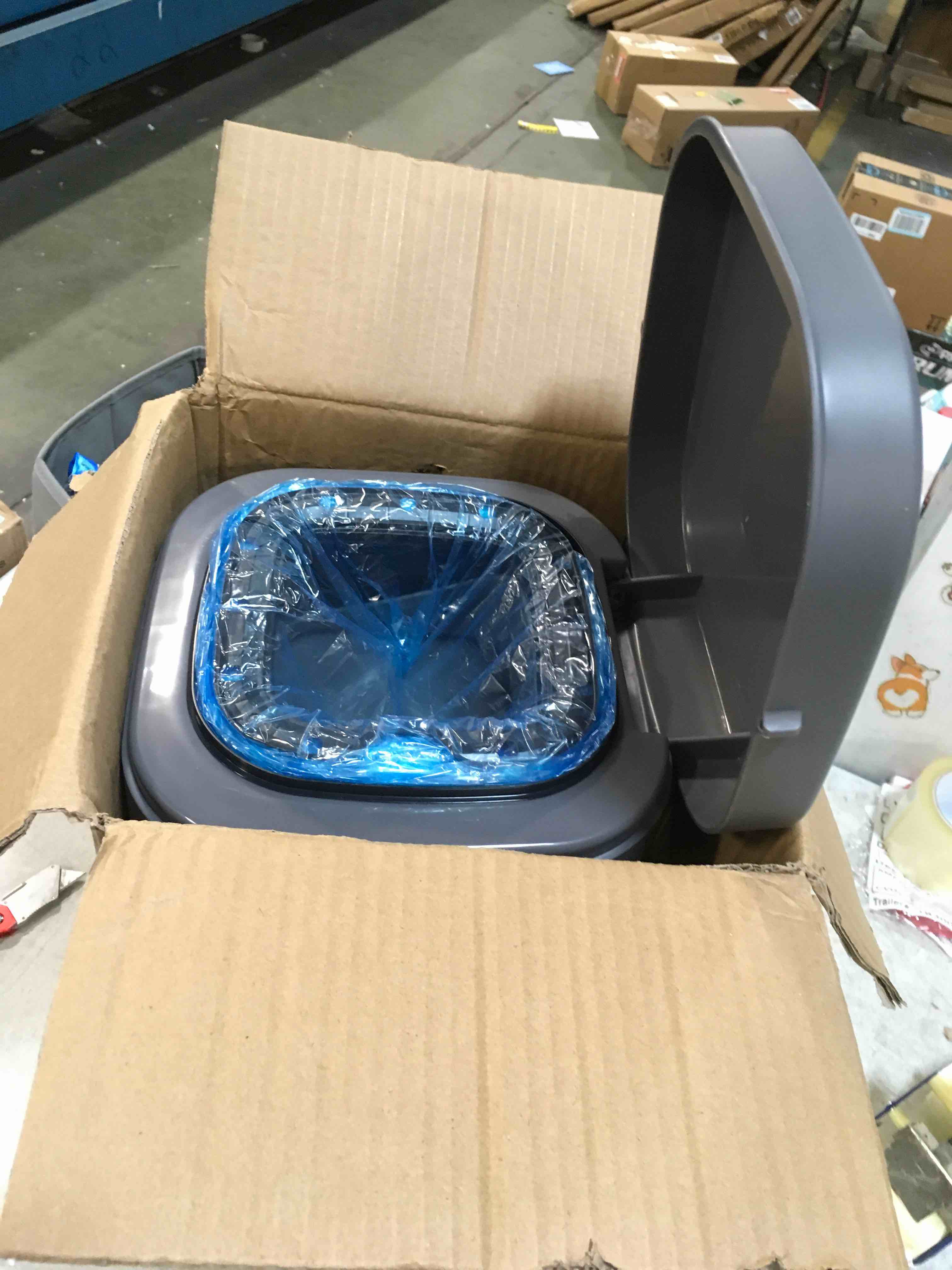 https://s3.amazonaws.com/lotting-images-prod/bidfta/GRN5830355_1705088767197.jpeg