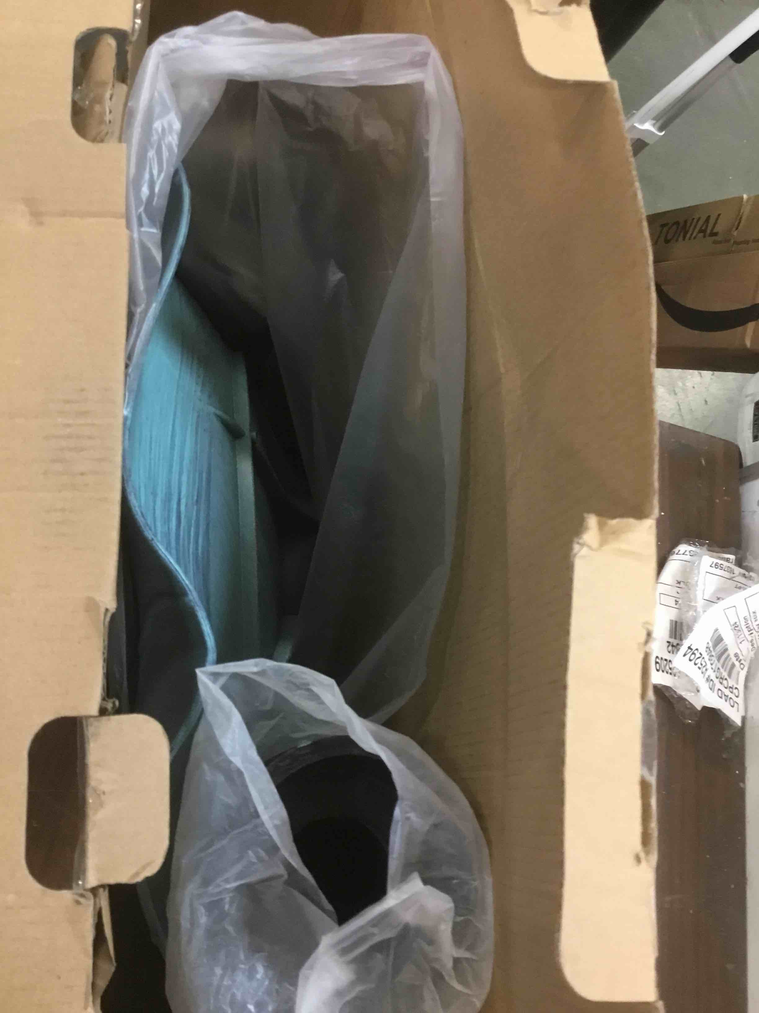 https://s3.amazonaws.com/lotting-images-prod/bidfta/GRN5830569_1705343208019.jpeg