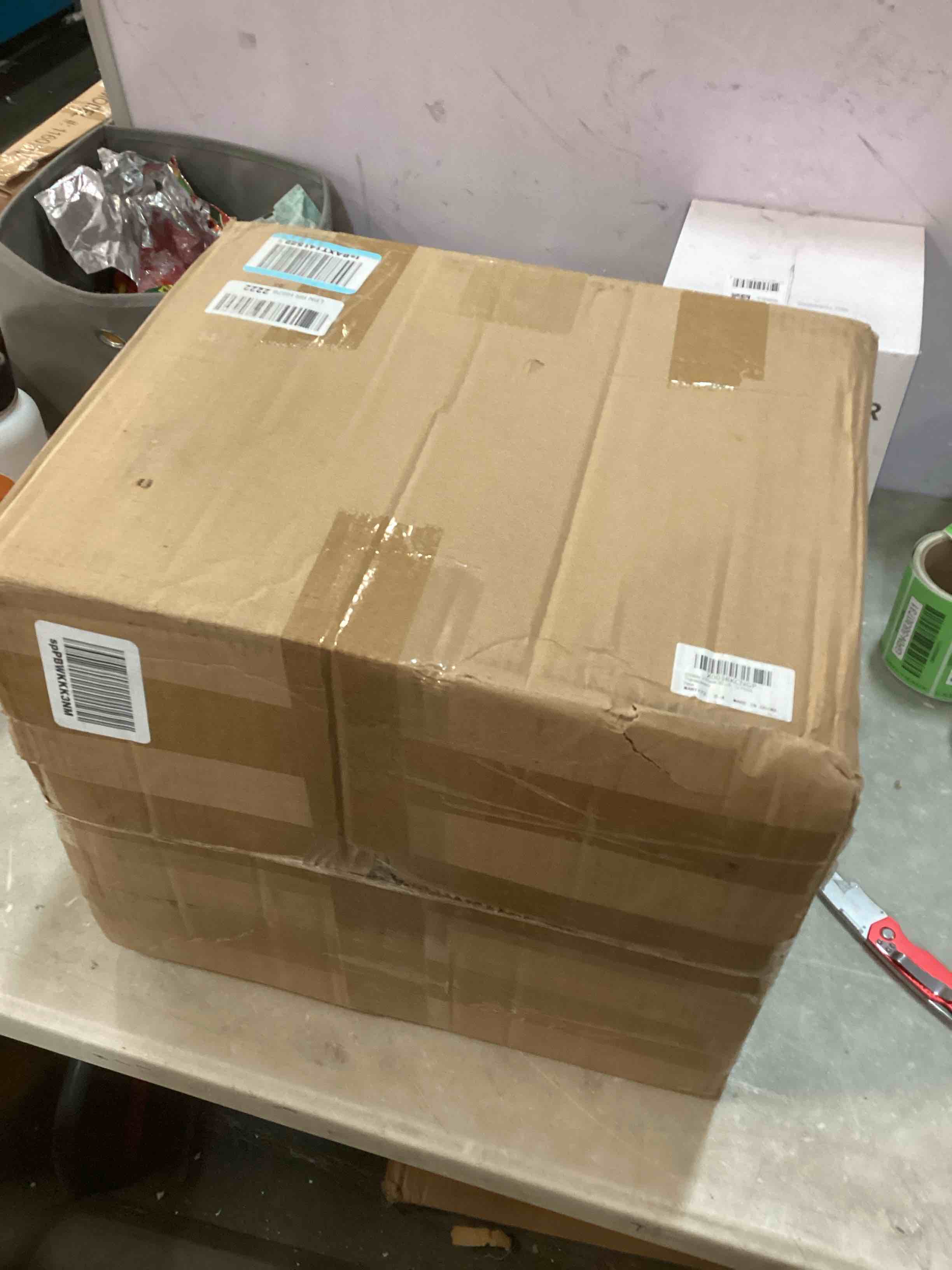 https://s3.amazonaws.com/lotting-images-prod/bidfta/GRN5830723_1705419843062.jpeg