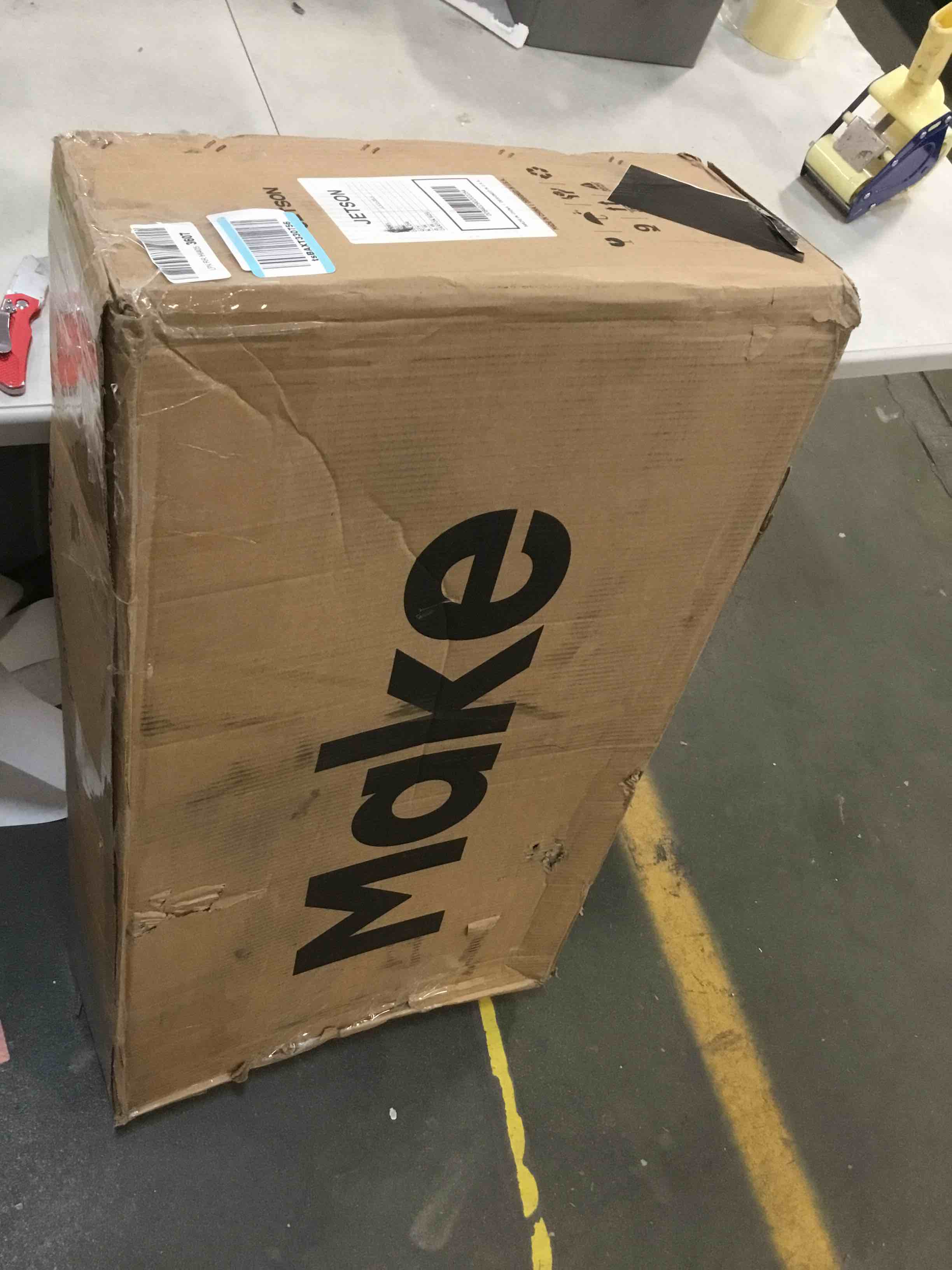https://s3.amazonaws.com/lotting-images-prod/bidfta/GRN5830940_1705501396320.jpeg