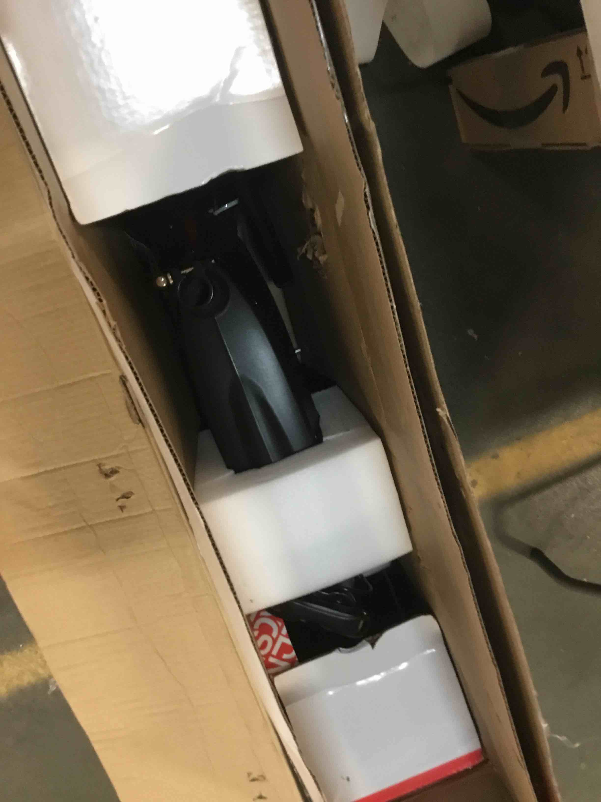 https://s3.amazonaws.com/lotting-images-prod/bidfta/GRN5830940_1705501426163.jpeg