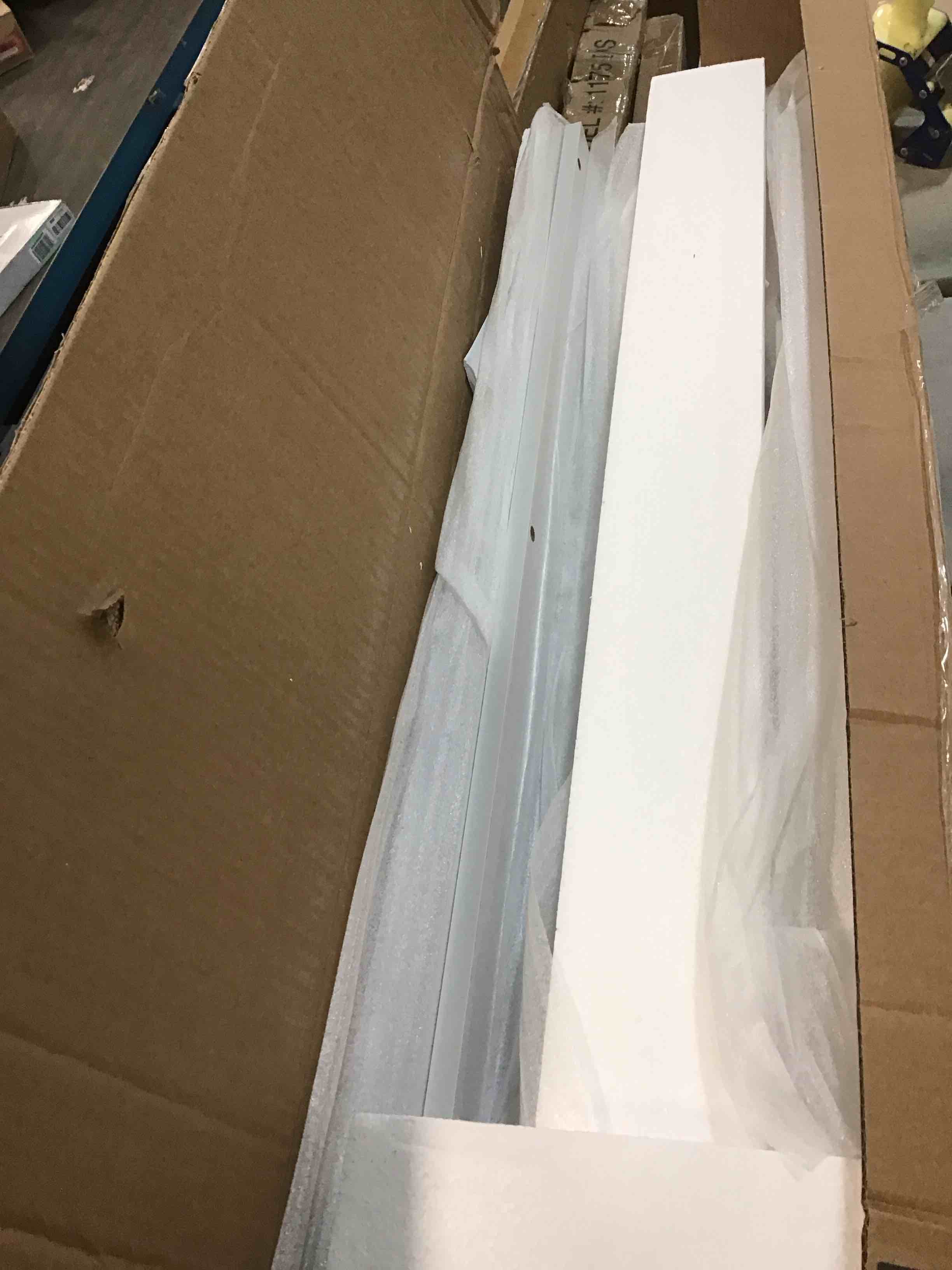 https://s3.amazonaws.com/lotting-images-prod/bidfta/GRN5830956_1704486776708.jpeg