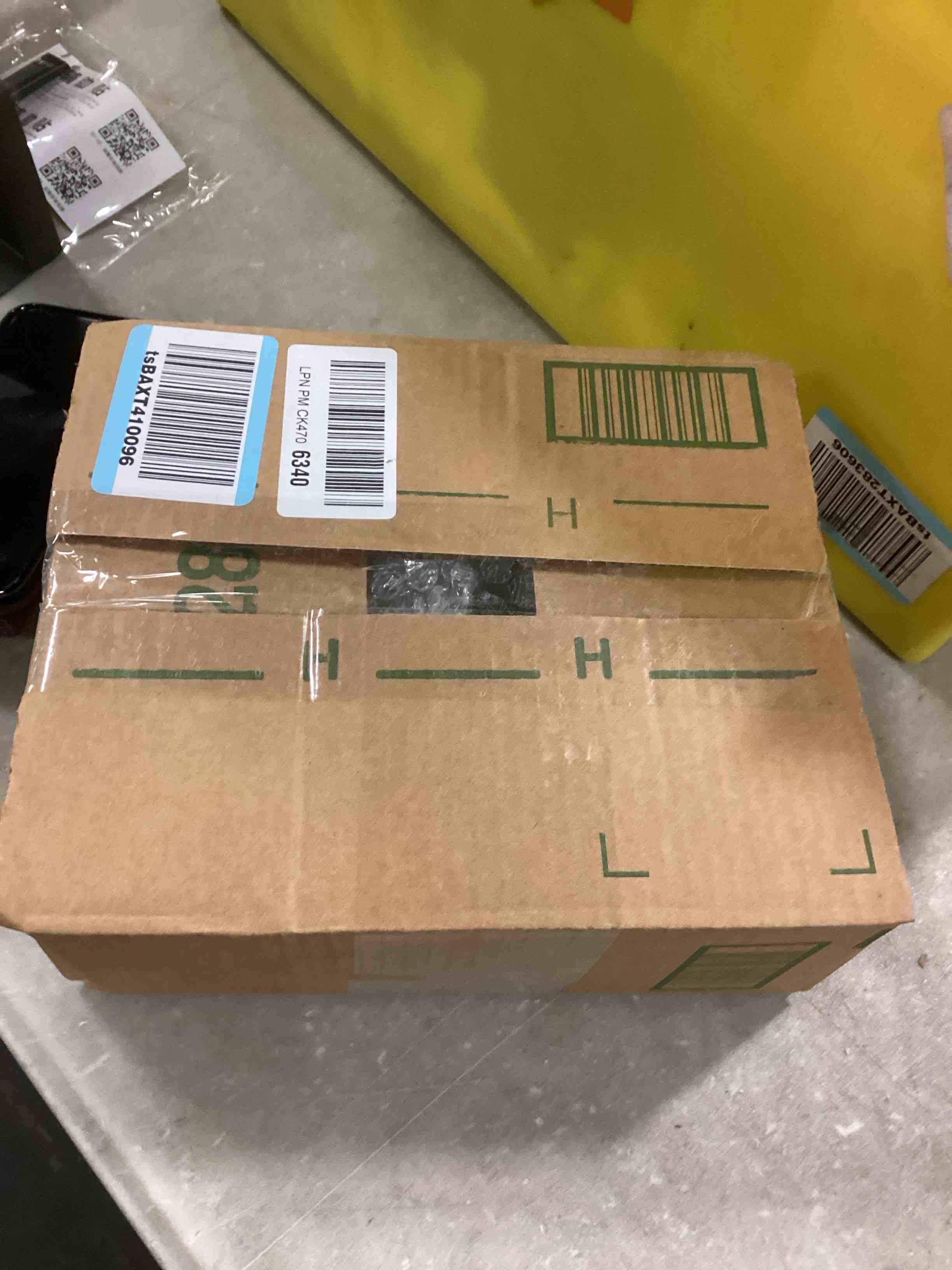 https://s3.amazonaws.com/lotting-images-prod/bidfta/GRN5831105_1704716185293.jpeg