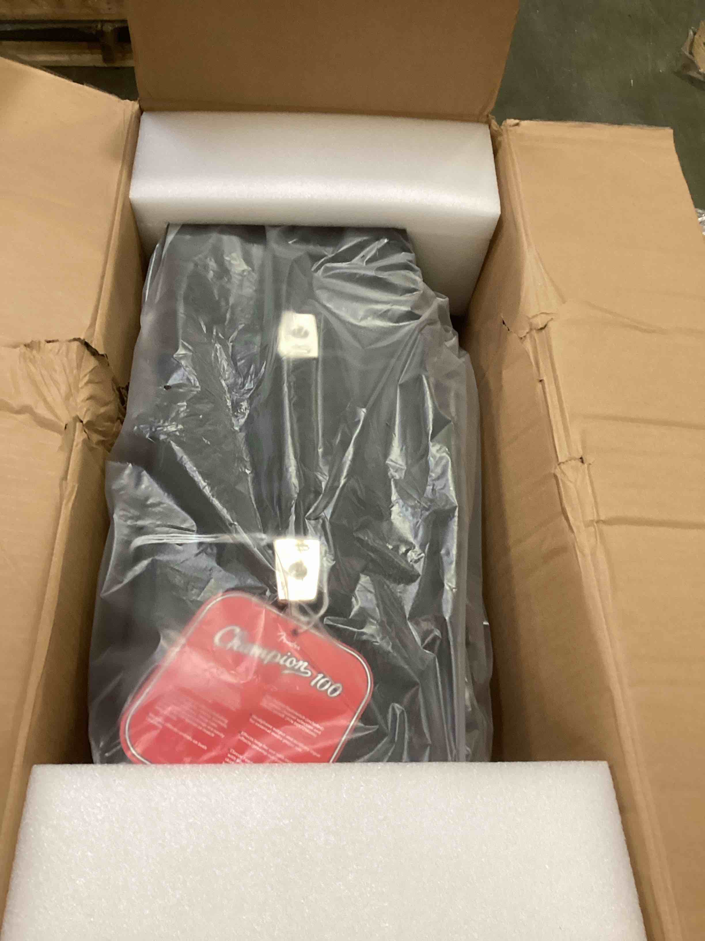 https://s3.amazonaws.com/lotting-images-prod/bidfta/GRN5831218_1704733019619.jpeg