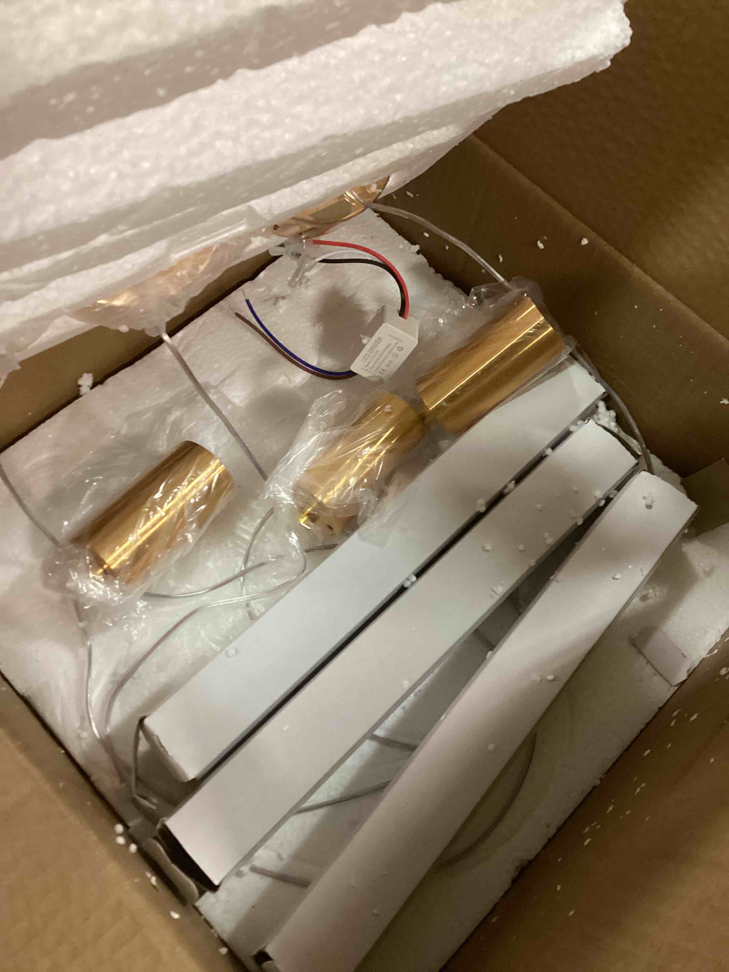 https://s3.amazonaws.com/lotting-images-prod/bidfta/GRN5832092_1705060870258.jpeg