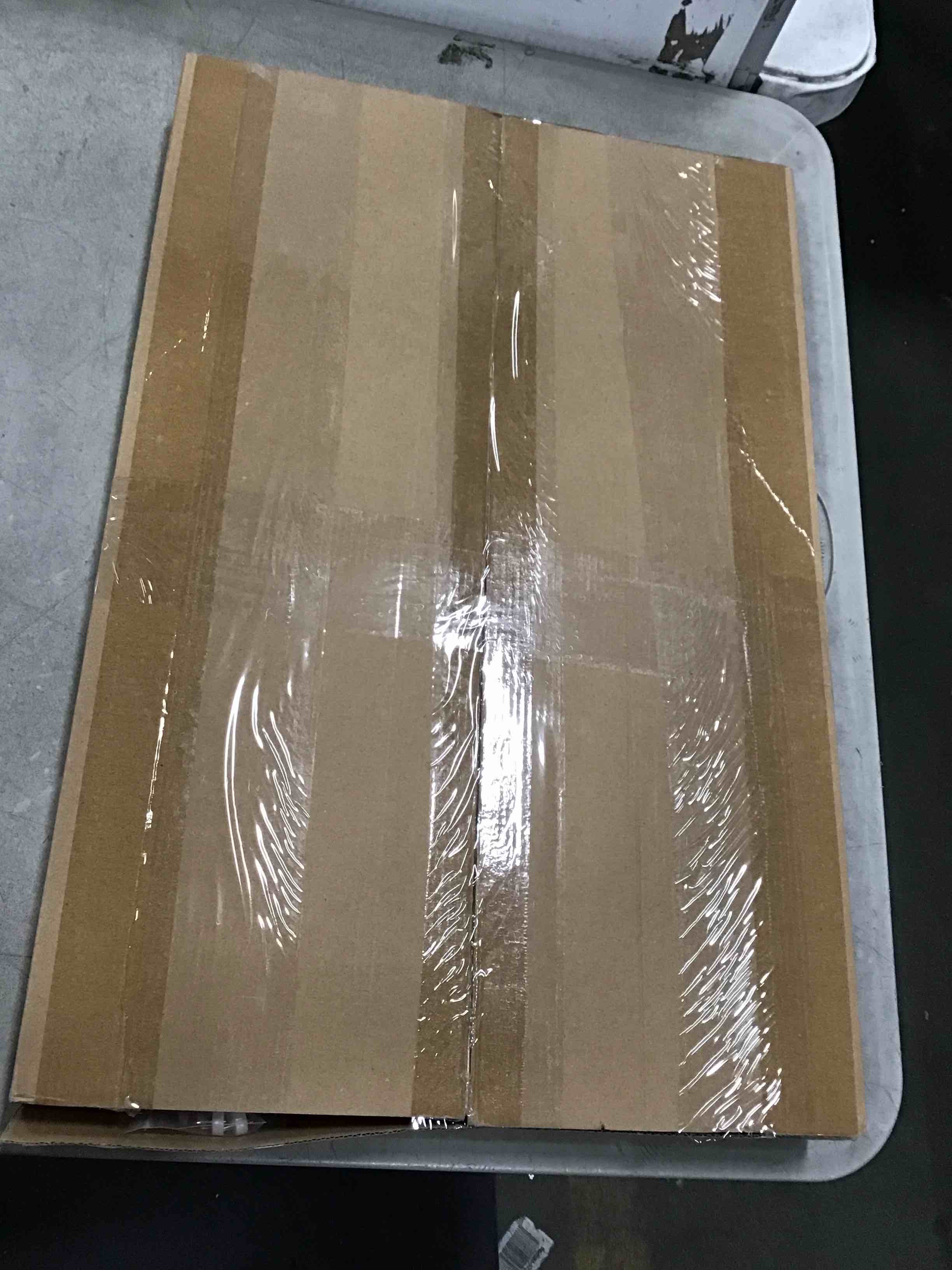 https://s3.amazonaws.com/lotting-images-prod/bidfta/GRN5834064_1704892514518.jpeg