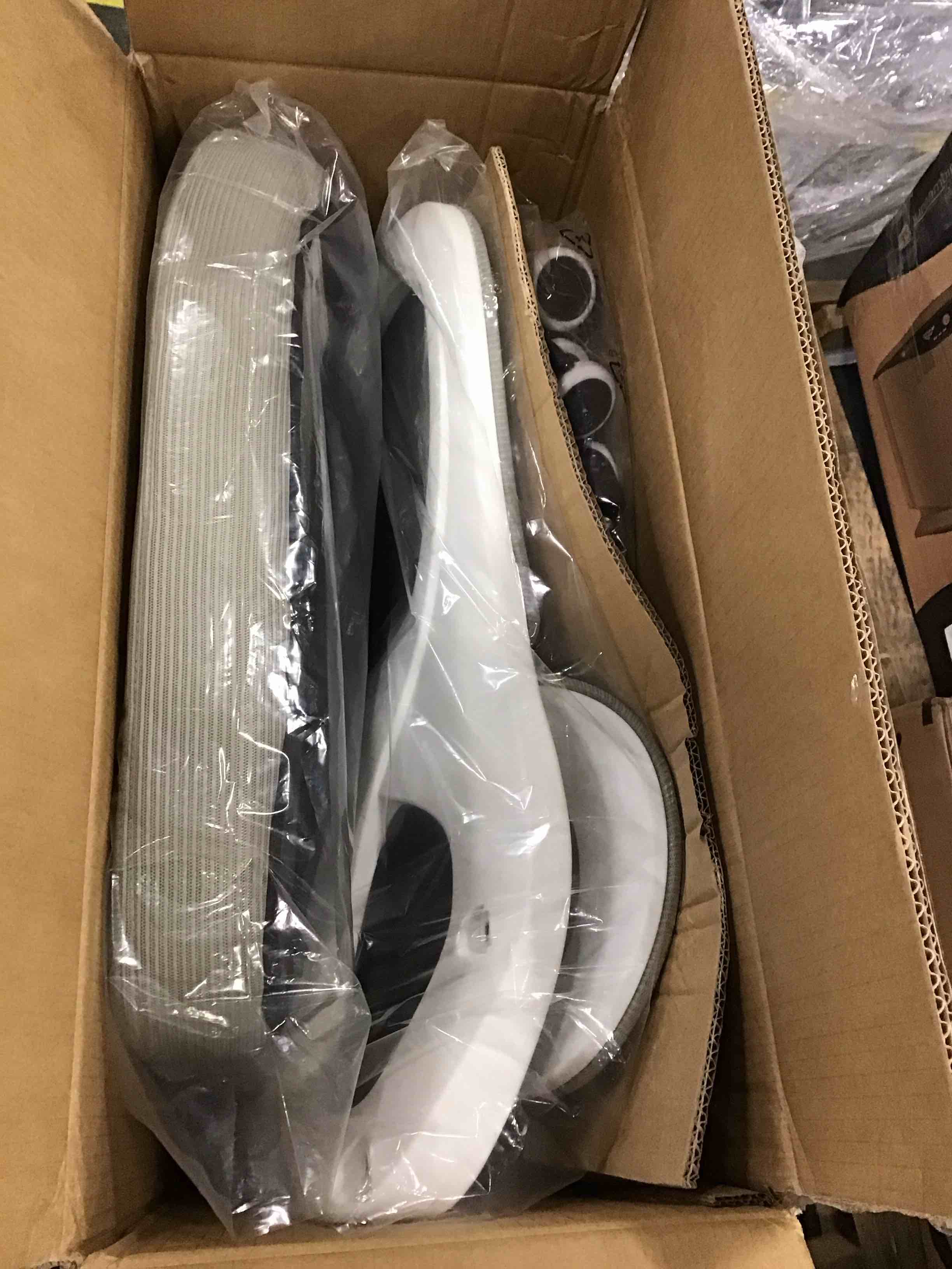https://s3.amazonaws.com/lotting-images-prod/bidfta/GRN5835153_1705337736172.jpeg
