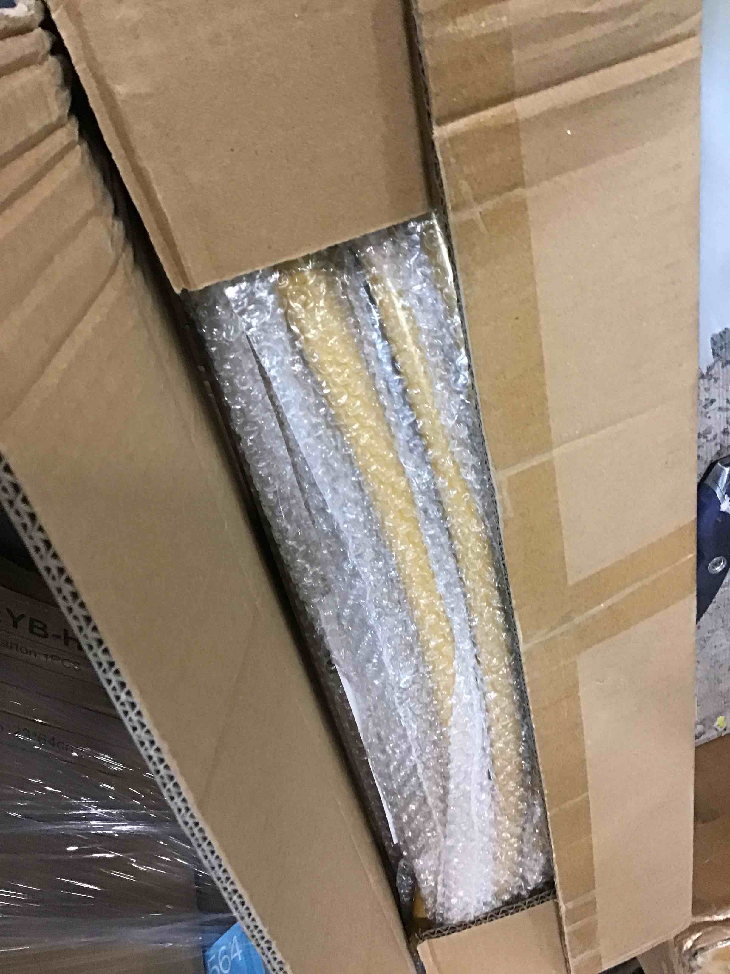https://s3.amazonaws.com/lotting-images-prod/bidfta/GRN5836048_1705079101906.jpeg