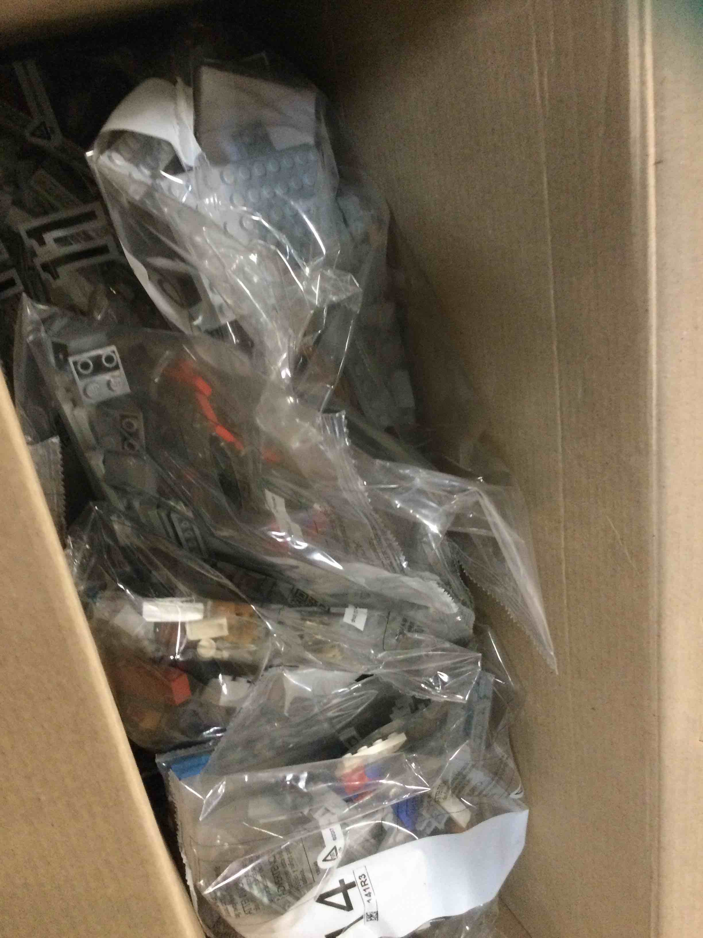 https://s3.amazonaws.com/lotting-images-prod/bidfta/GRN5836416_1705420729999.jpeg