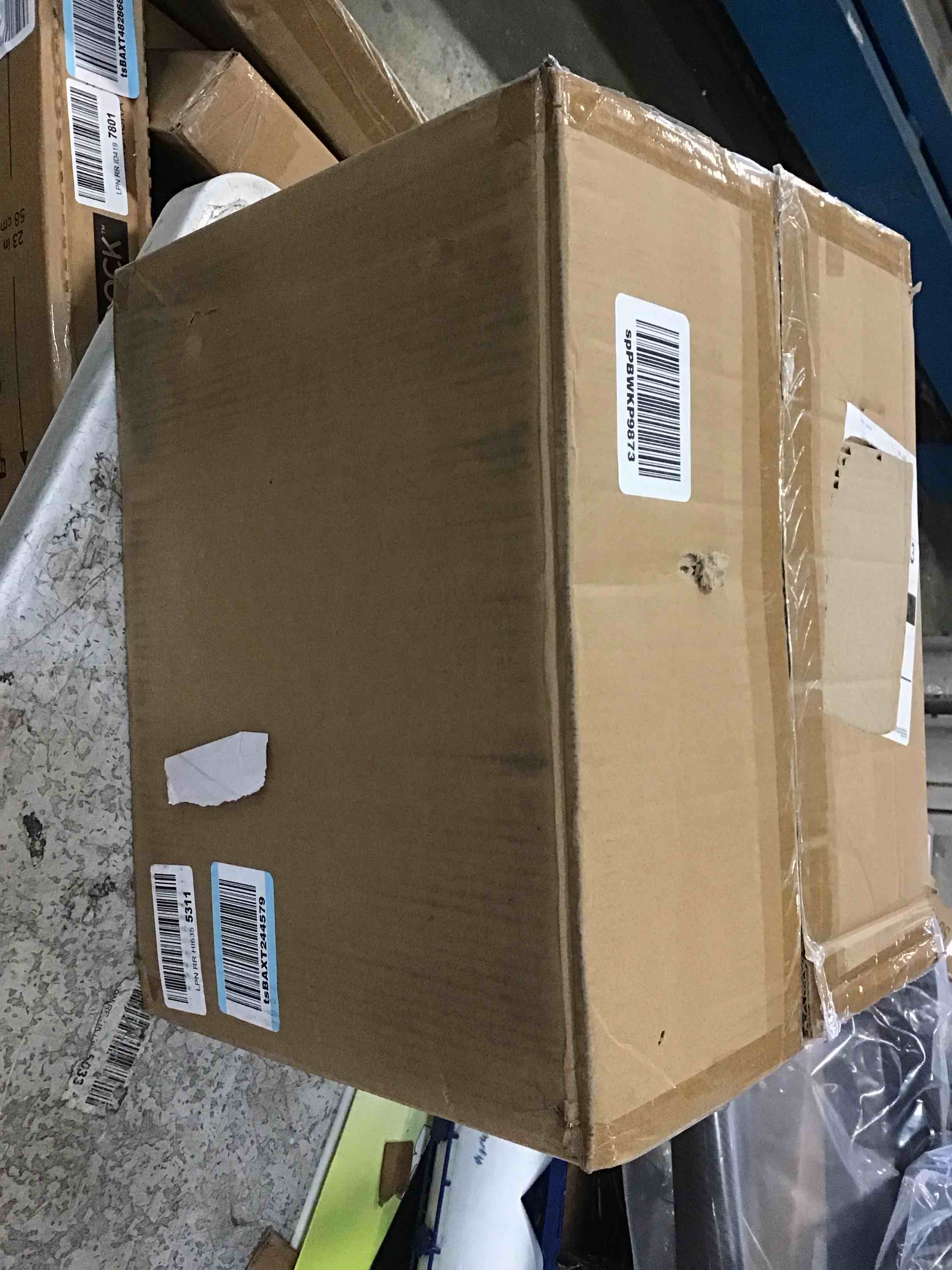 https://s3.amazonaws.com/lotting-images-prod/bidfta/GRN5836653_1705511962806.jpeg