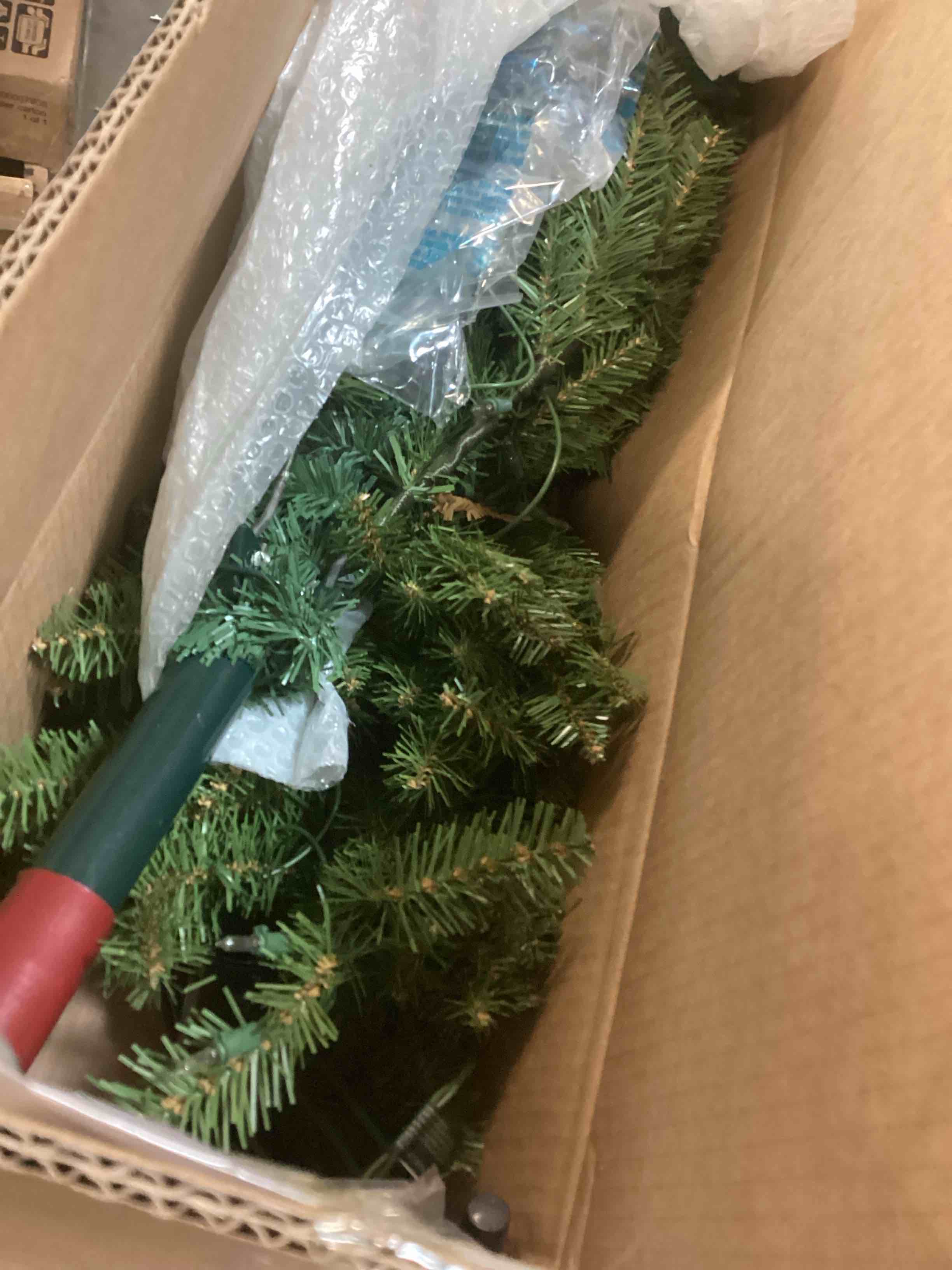 https://s3.amazonaws.com/lotting-images-prod/bidfta/GRN5837286_1704483632432.jpeg