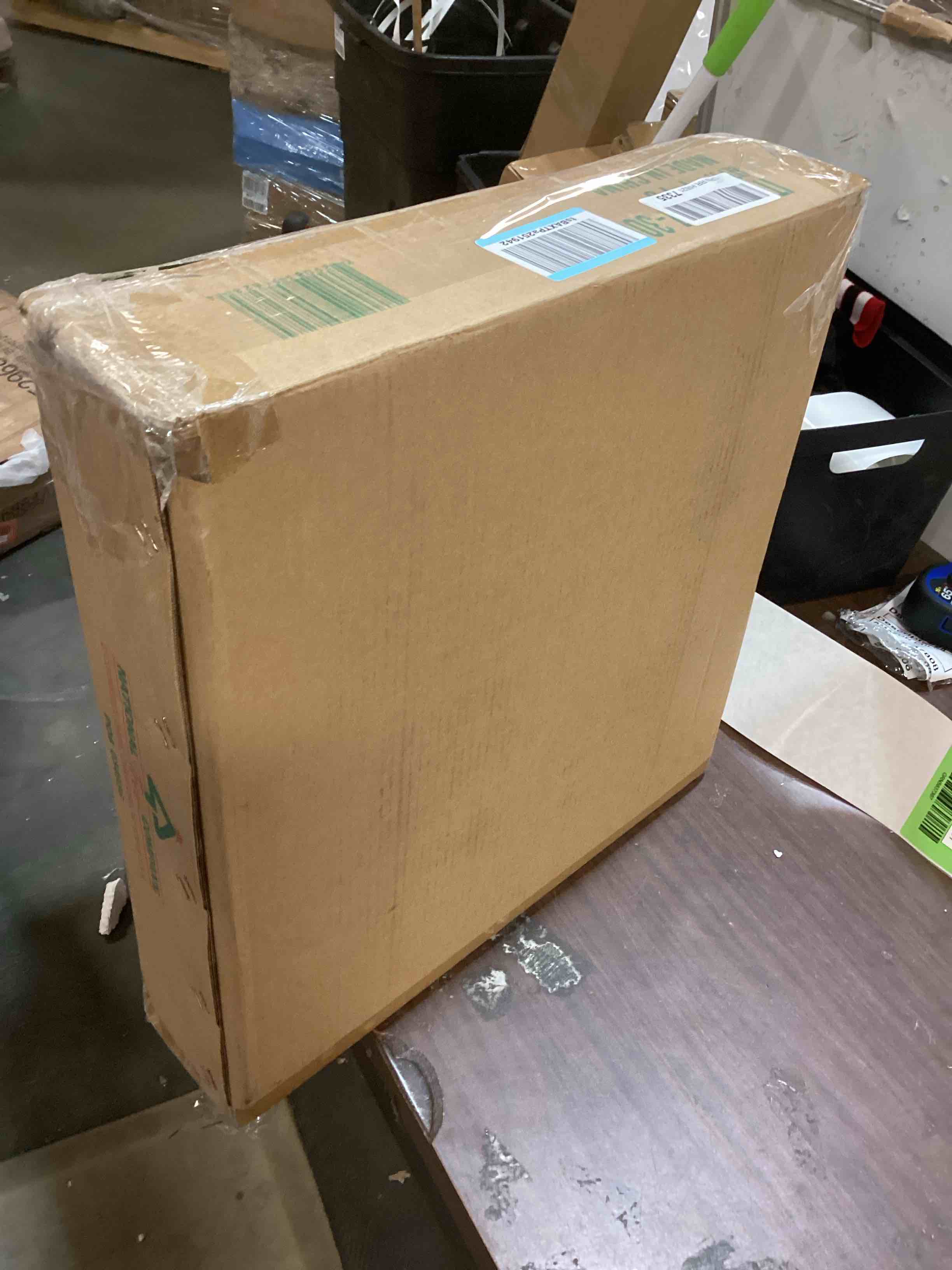 https://s3.amazonaws.com/lotting-images-prod/bidfta/GRN5837367_1704548757344.jpeg