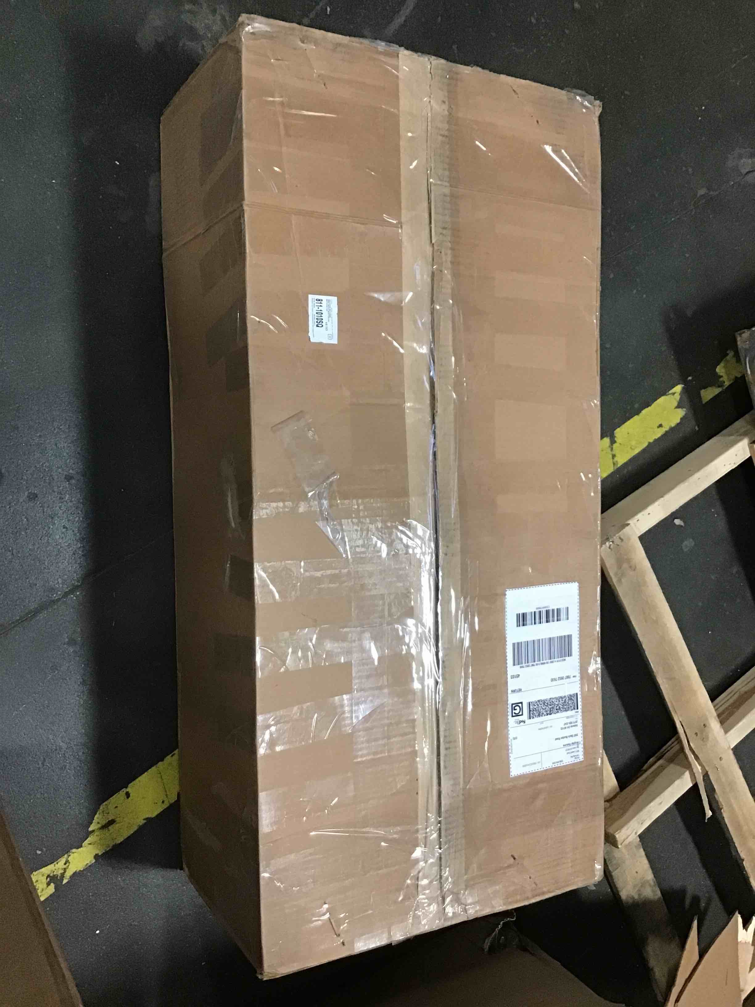 https://s3.amazonaws.com/lotting-images-prod/bidfta/GRN5837951_1704894969659.jpeg