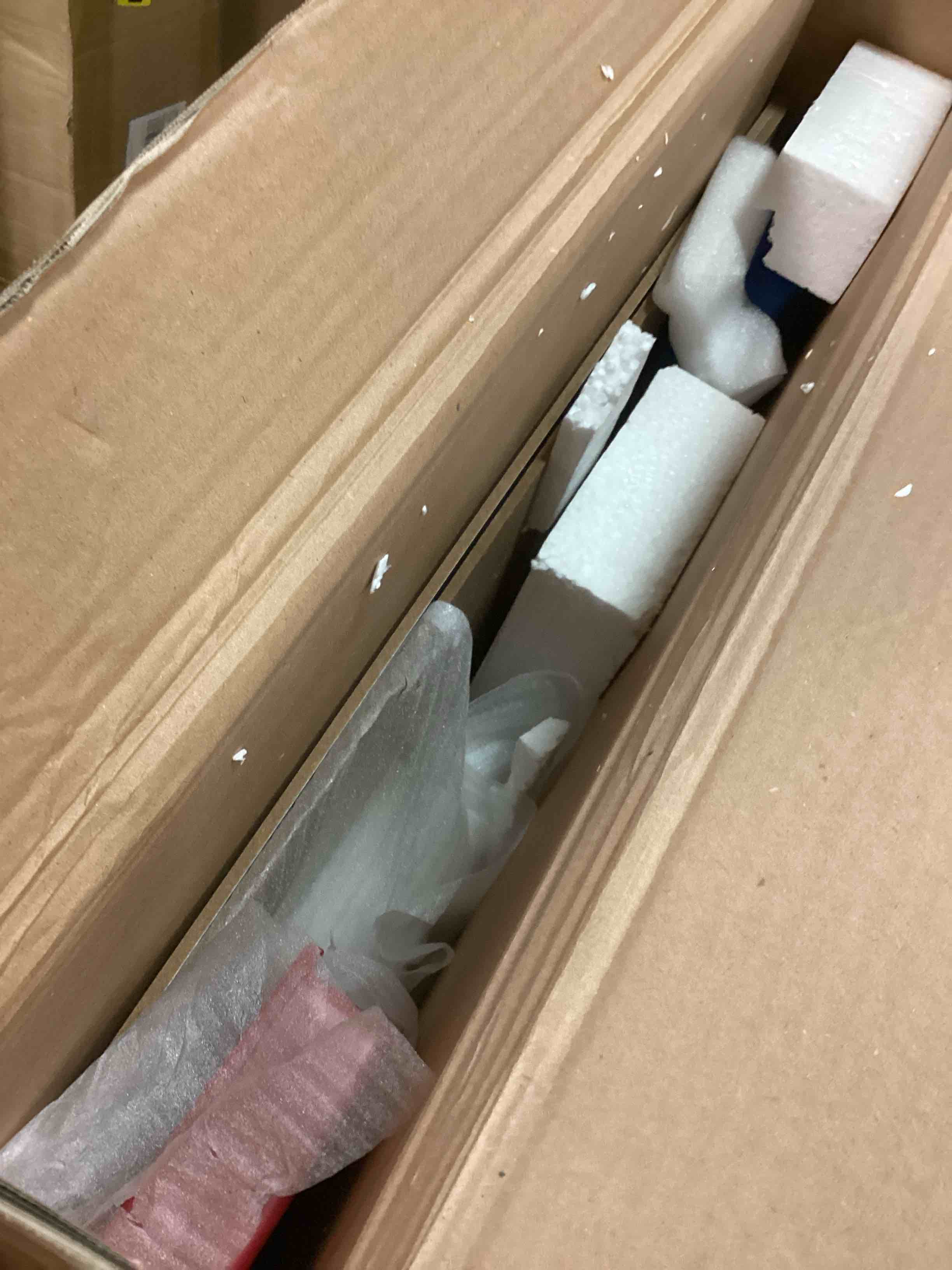 https://s3.amazonaws.com/lotting-images-prod/bidfta/GRN5838025_1704978790964.jpeg