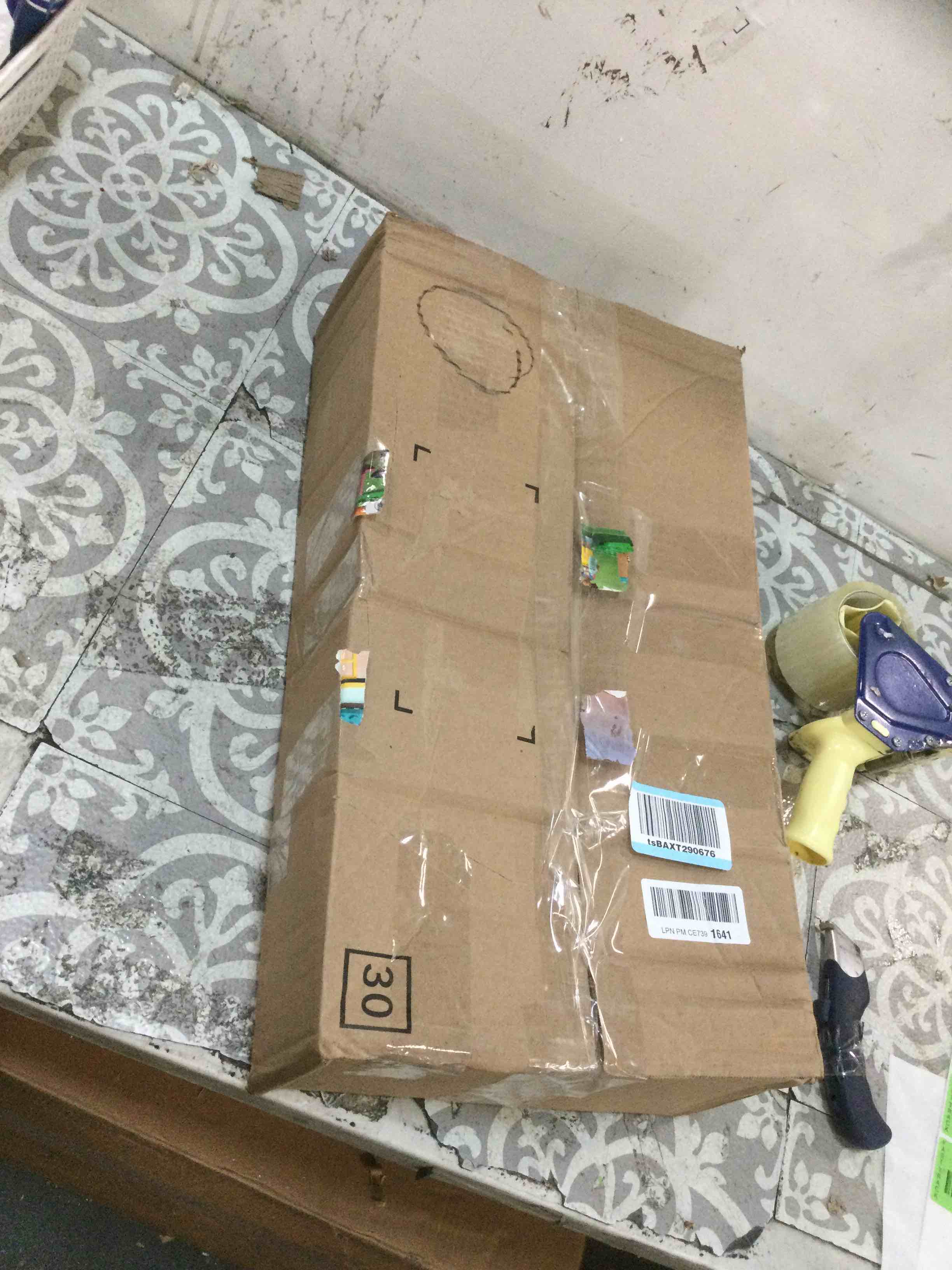 https://s3.amazonaws.com/lotting-images-prod/bidfta/GRN5838451_1704471081851.jpeg