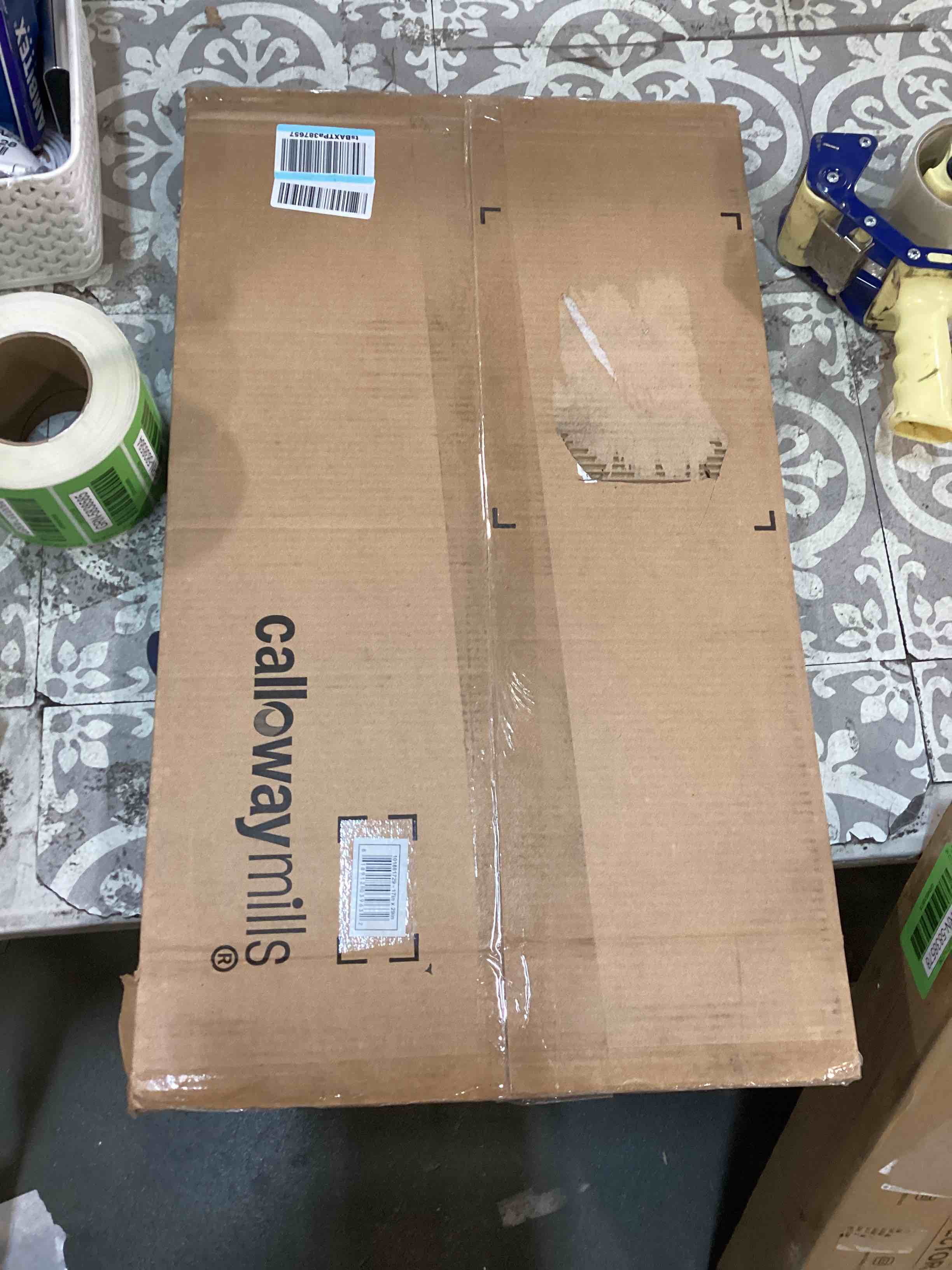 https://s3.amazonaws.com/lotting-images-prod/bidfta/GRN5838579_1704558291939.jpeg