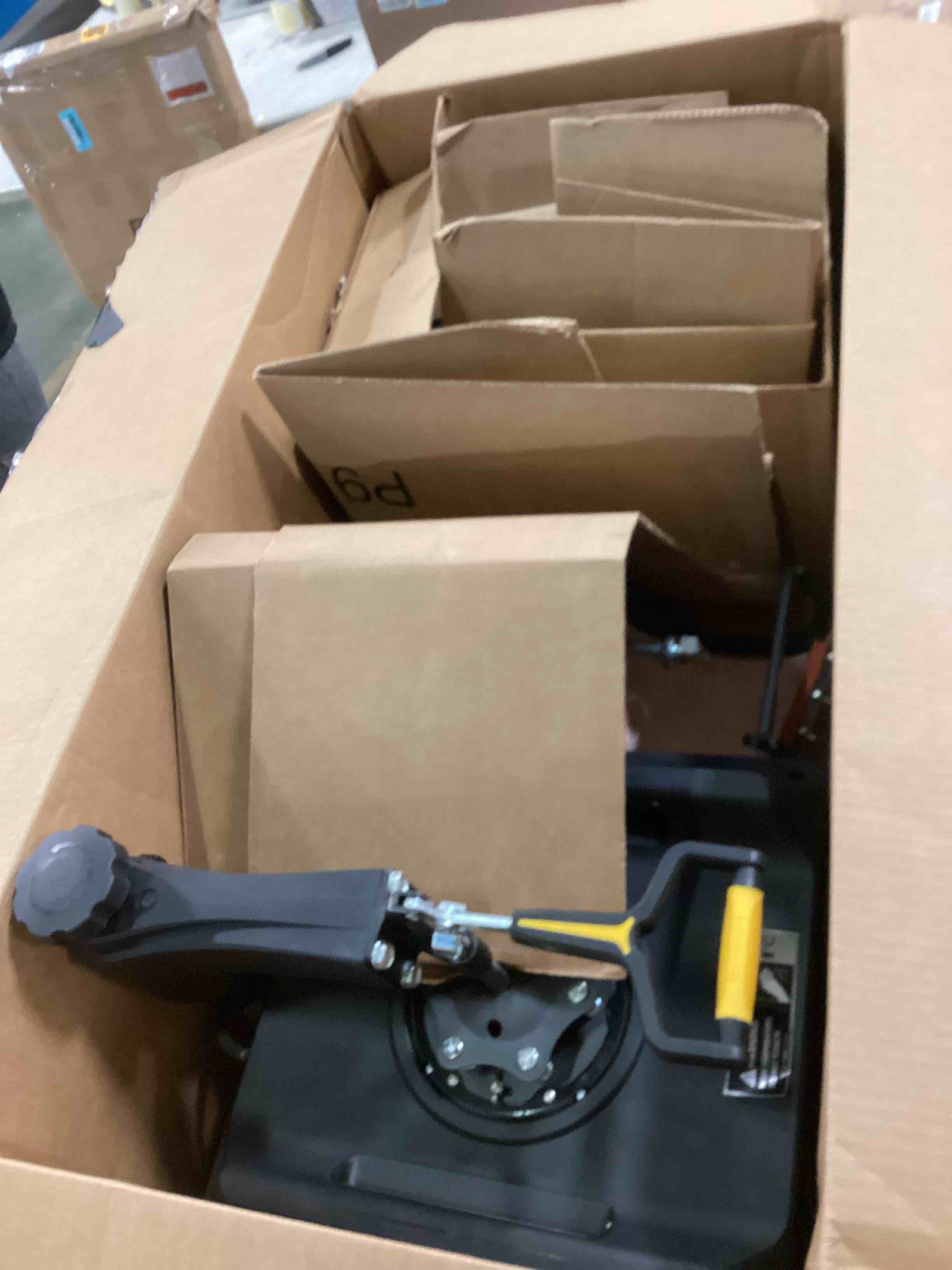 https://s3.amazonaws.com/lotting-images-prod/bidfta/GRN5838849_1704815869762.jpeg