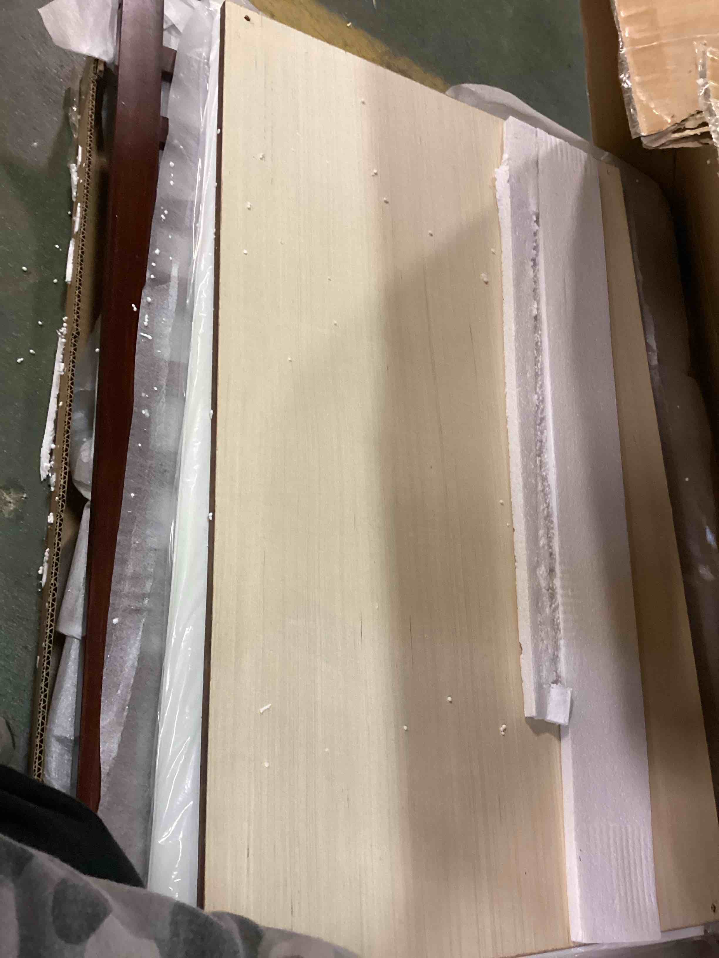 https://s3.amazonaws.com/lotting-images-prod/bidfta/GRN5839775_1705420357147.jpeg