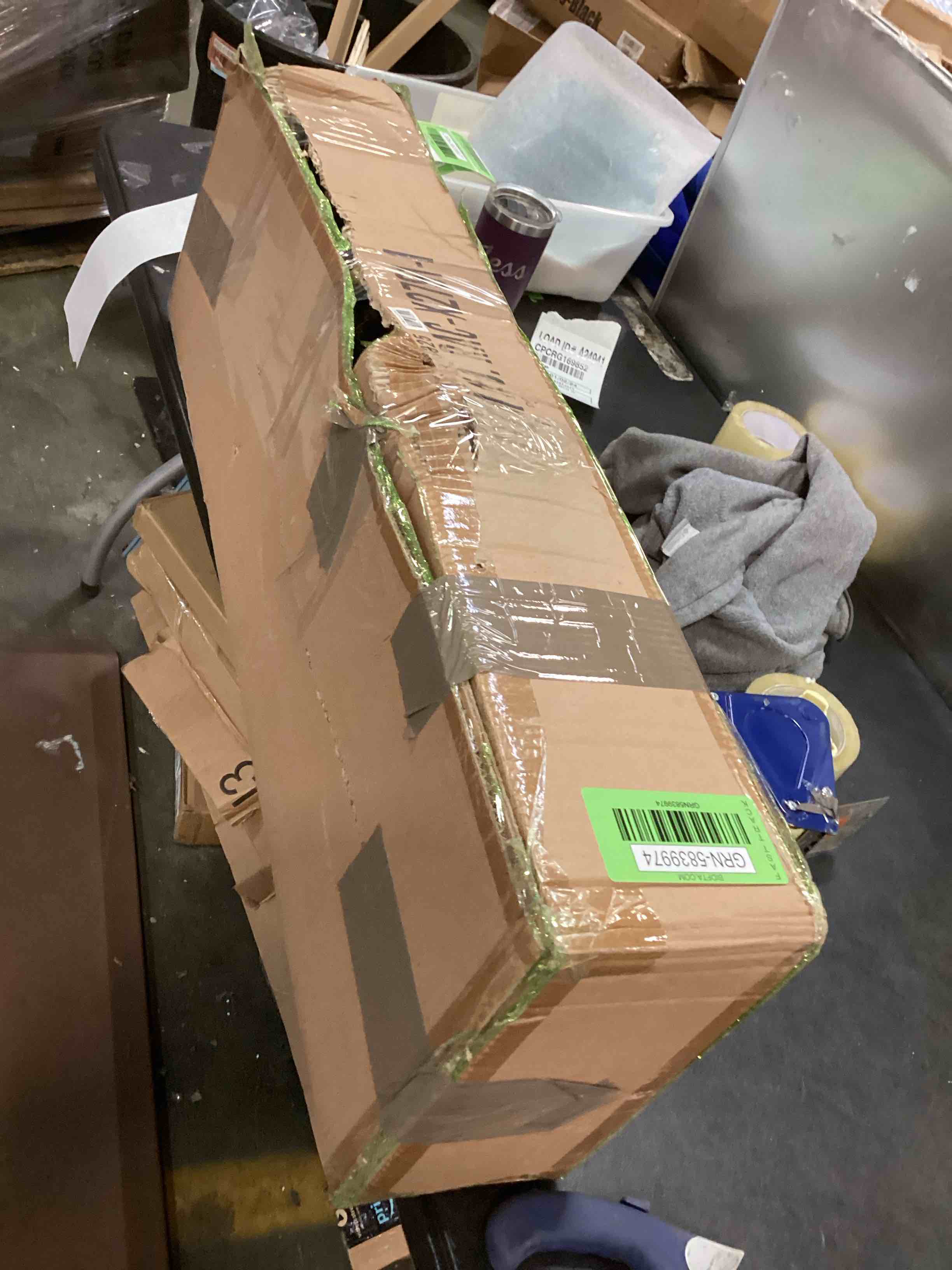 https://s3.amazonaws.com/lotting-images-prod/bidfta/GRN5839974_1704383969270.jpeg